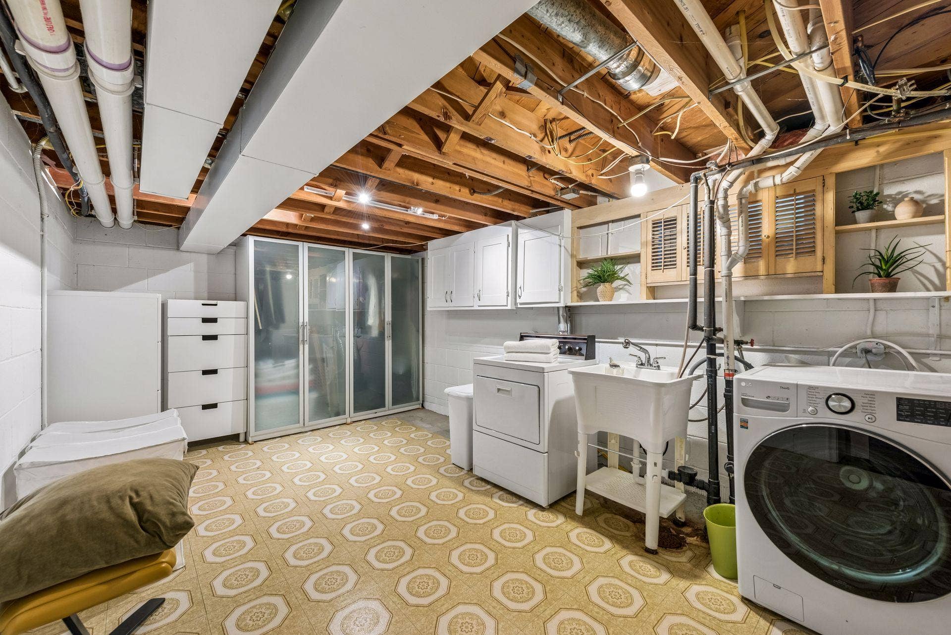 6032 Oliver Avenue S, 1, Minneapolis, MN 55419 6032 Oliver Avenue S, 1, Minneapolis, MN 55419