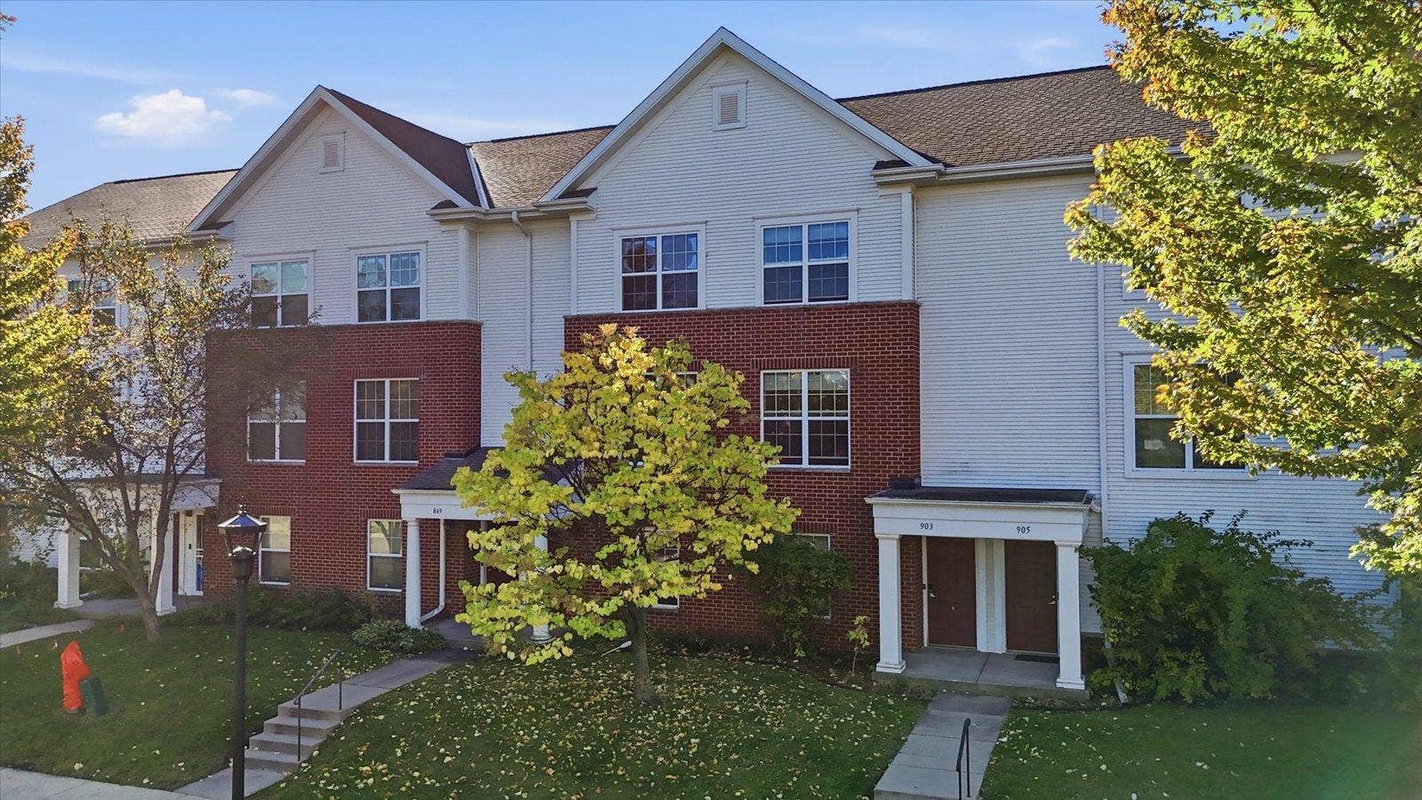 903 8th Avenue N, 75, Minneapolis, MN 55411