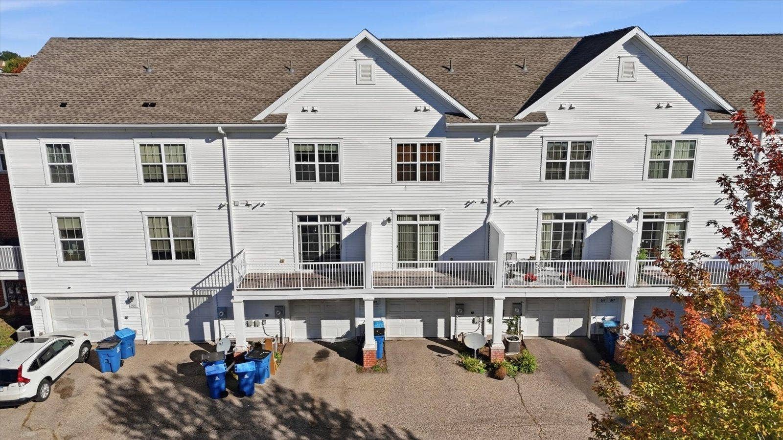 903 8th Avenue N, 75, Minneapolis, MN 55411