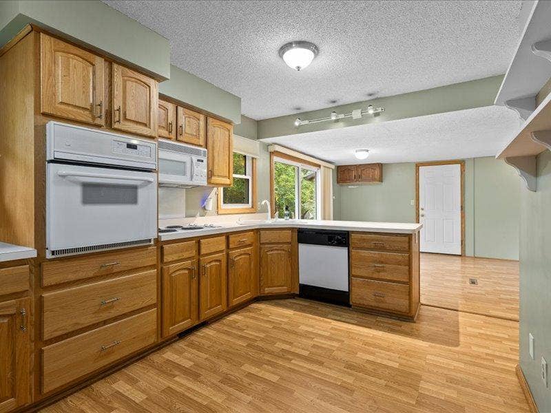 13380 Memorywood Drive, Baxter, MN 56425 13380 Memorywood Drive, Baxter, MN 56425