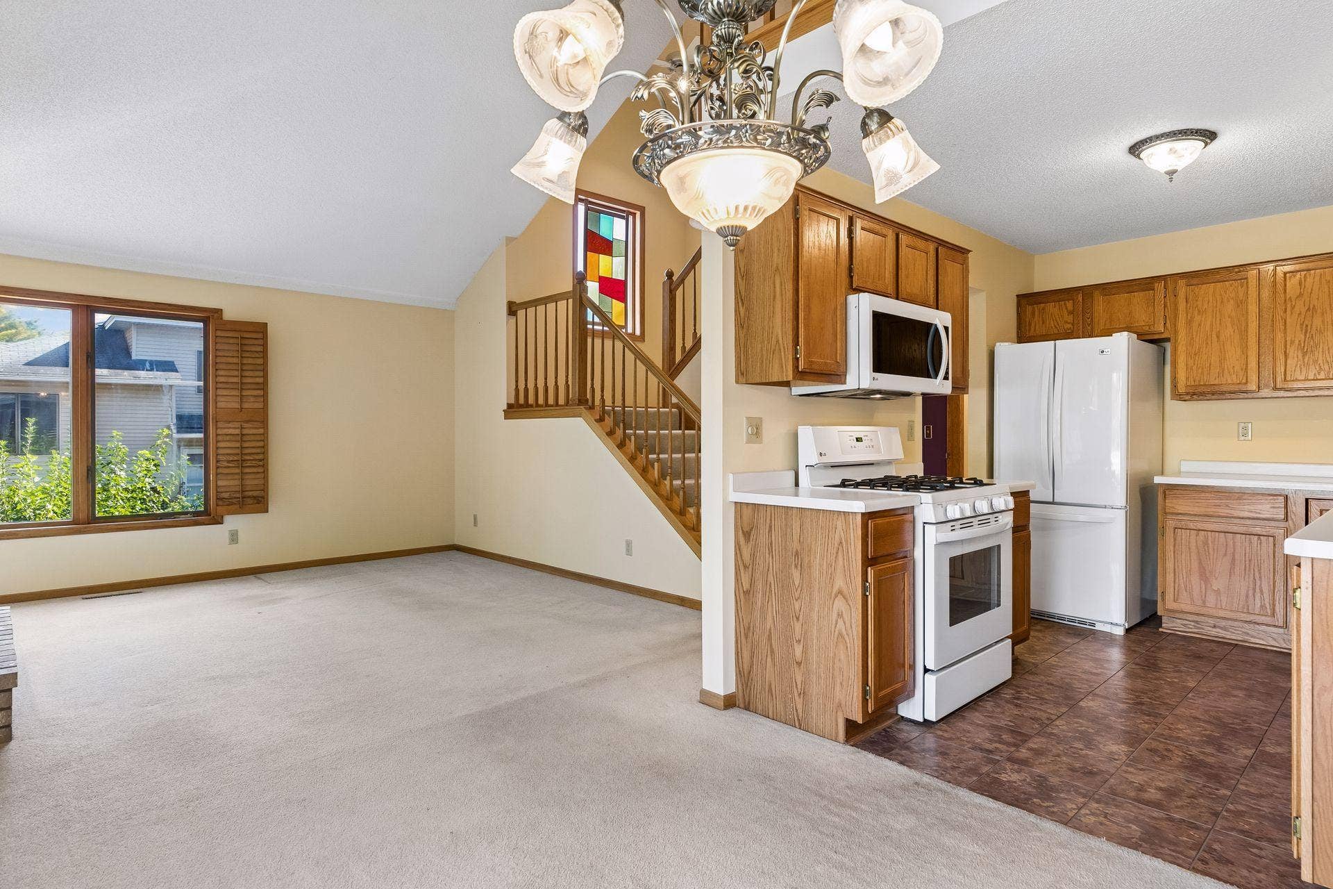 7886 72nd Street S, Cottage Grove, MN 55016