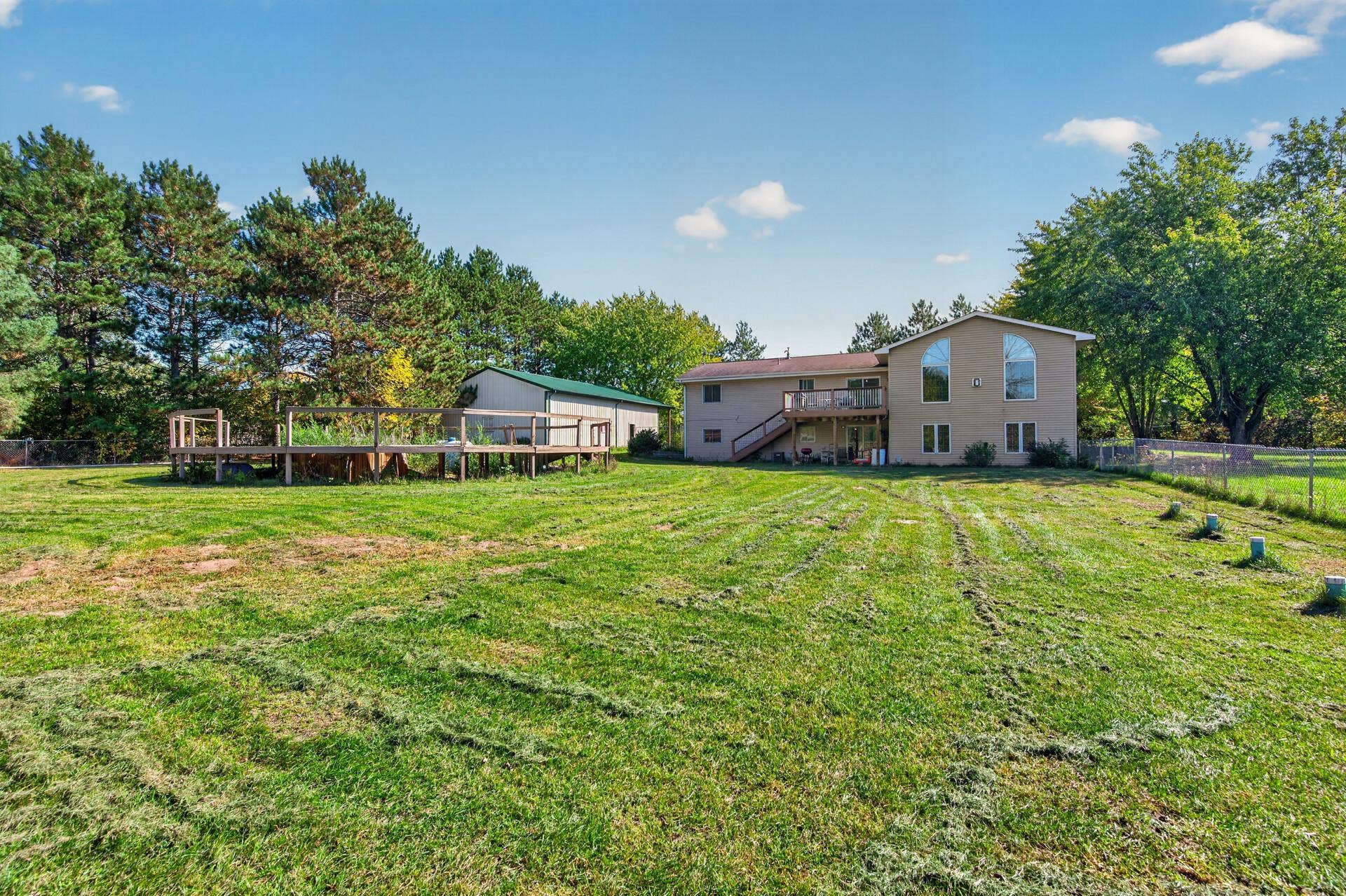 49_24358_Riverbank49_mls.jpg