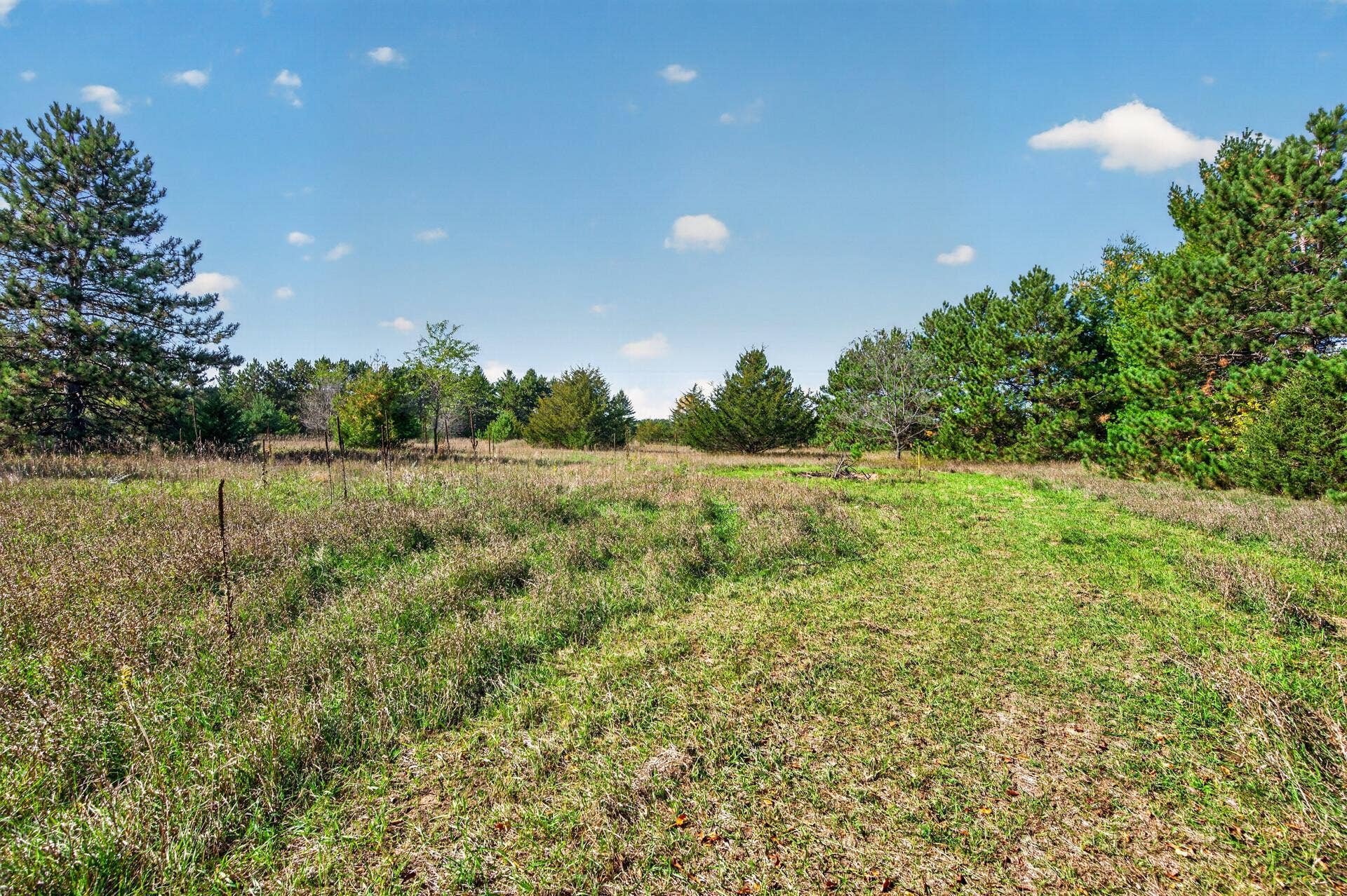 48_24358_Riverbank48_mls.jpg