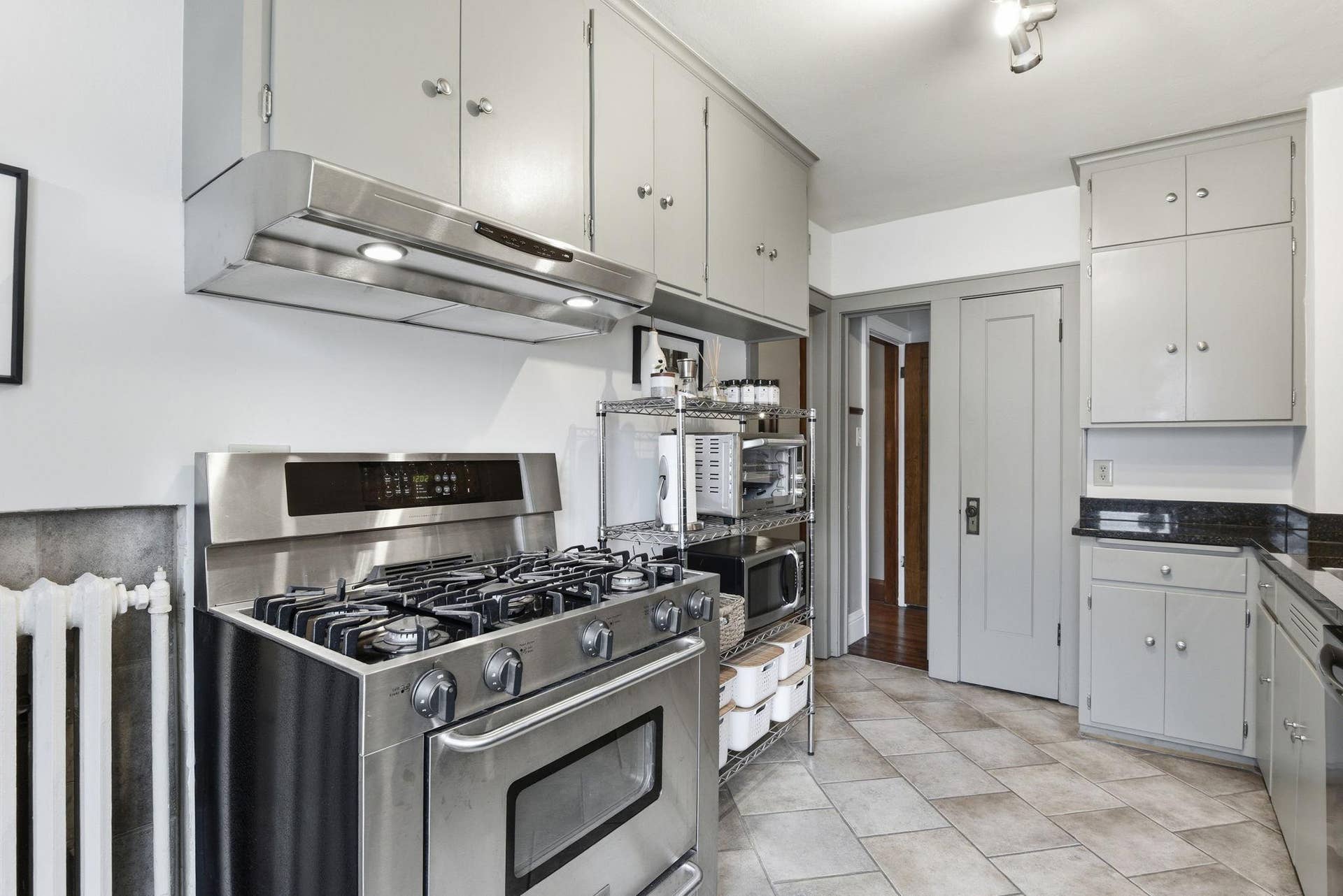 5037/5039 Abbott Avenue S, 28, Minneapolis, MN 55410 12-web-or-mls-5039-5037-Abbott-Ave-S-DUPLEX-12.jpg