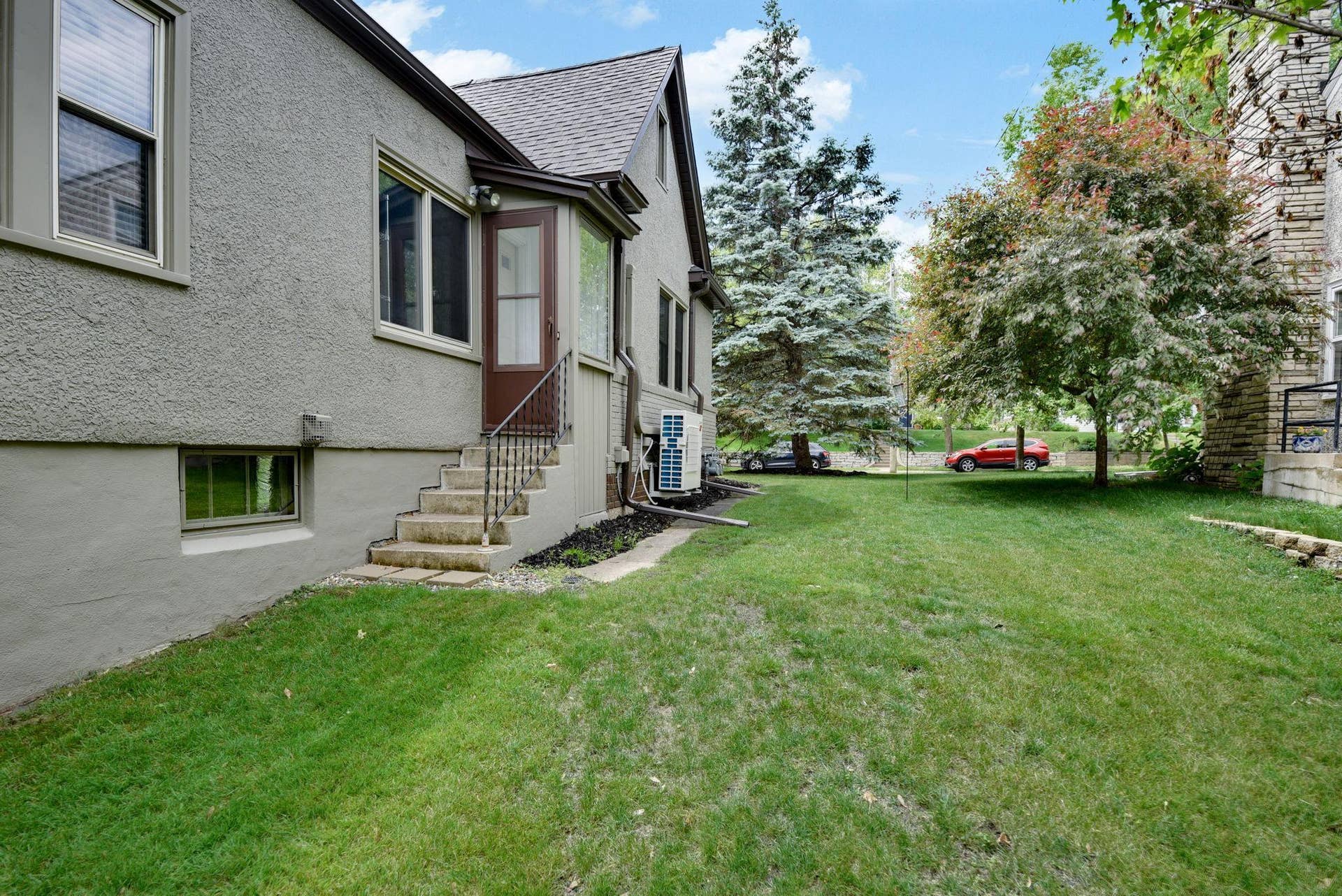 5037/5039 Abbott Avenue S, 28, Minneapolis, MN 55410 52-web-or-mls-5039-5037-Abbott-Ave-S-DUPLEX-52.jpg