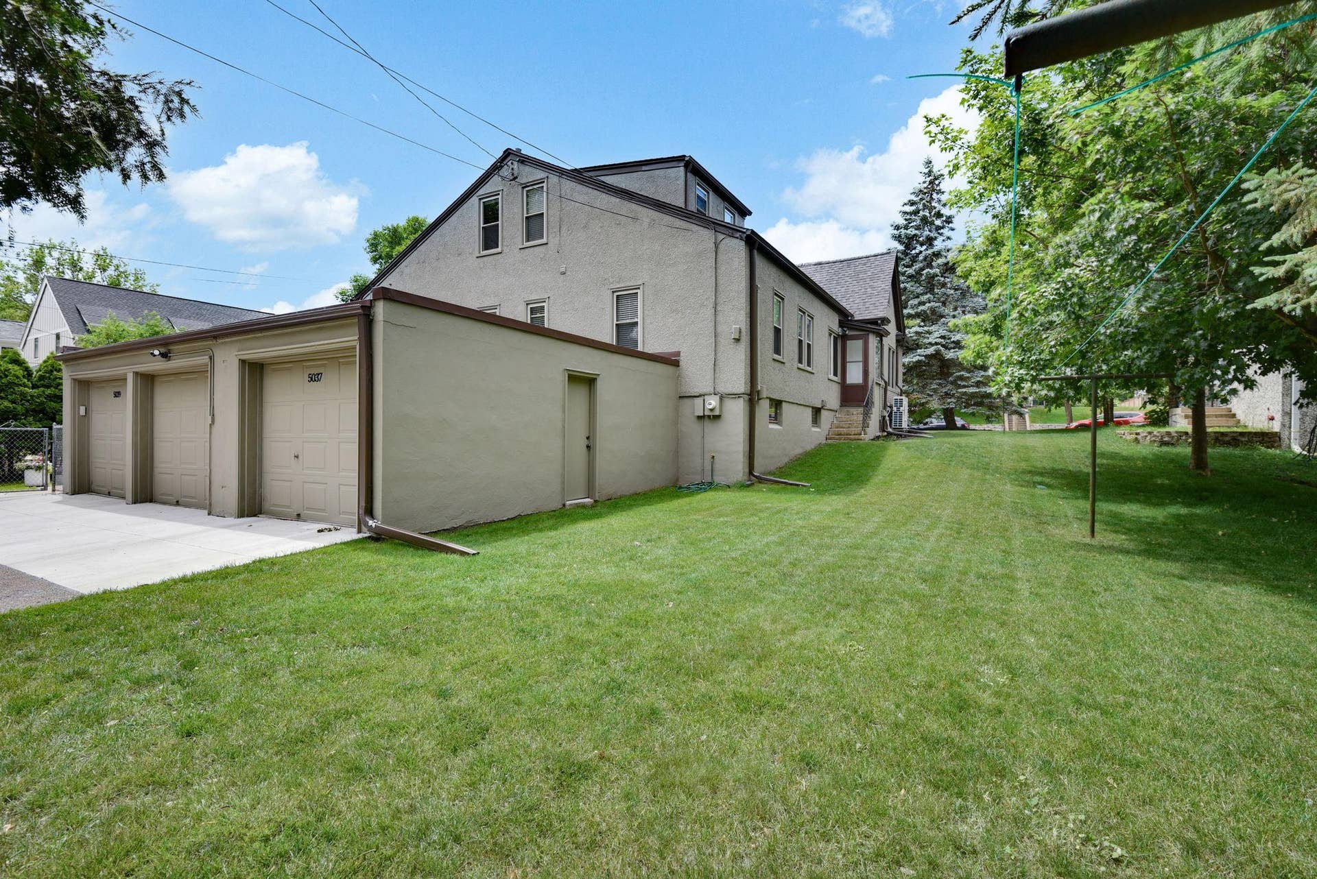 5037/5039 Abbott Avenue S, 28, Minneapolis, MN 55410 51-web-or-mls-5039-5037-Abbott-Ave-S-DUPLEX-51.jpg