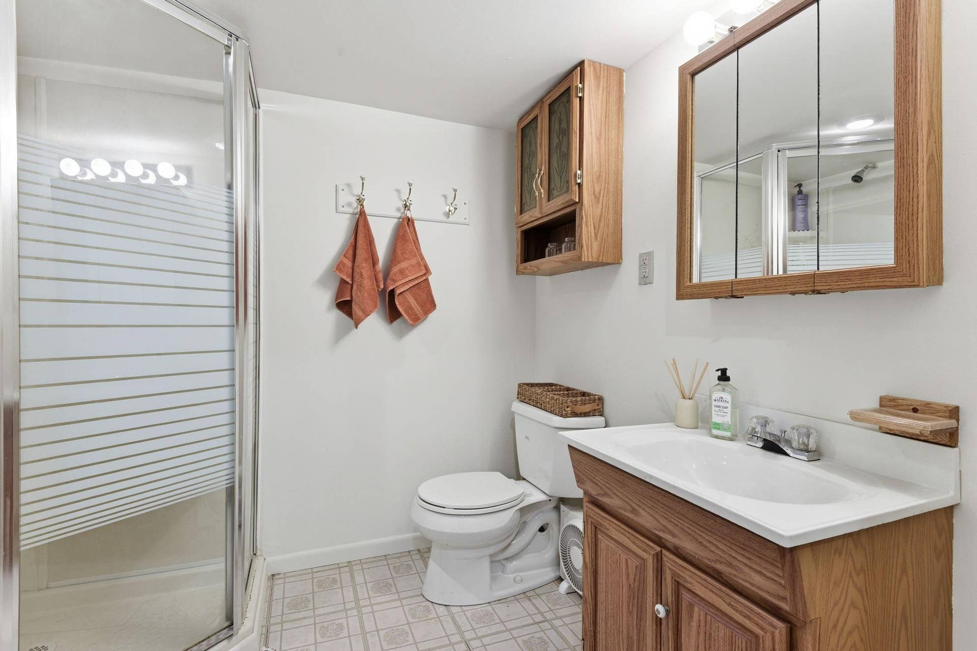 5037/5039 Abbott Avenue S, 28, Minneapolis, MN 55410 26-web-or-mls-5039-5037-Abbott-Ave-S-DUPLEX-26.jpg