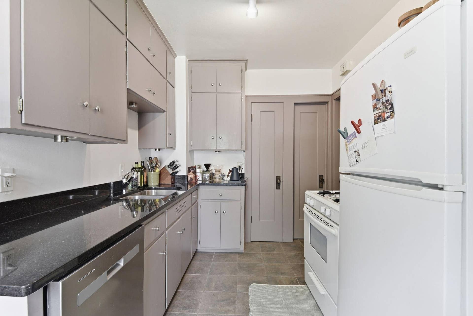 5037/5039 Abbott Avenue S, 28, Minneapolis, MN 55410 35-web-or-mls-5039-5037-Abbott-Ave-S-DUPLEX-35.jpg