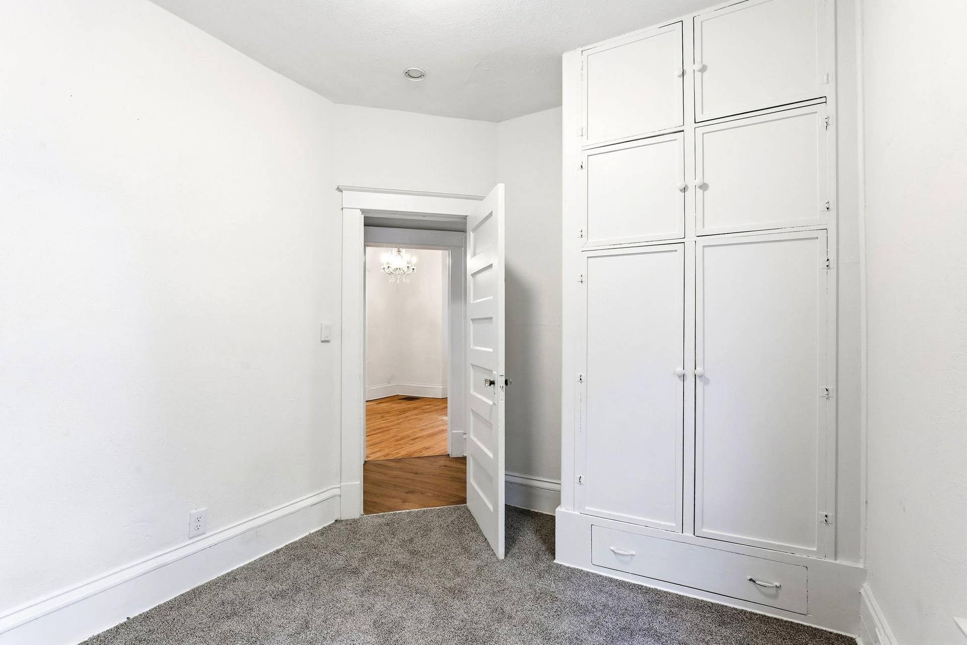1040 24th Avenue SE, 14, Minneapolis, MN 55414 16-web-or-mls-1040-24th-Ave-SE-16.jpg
