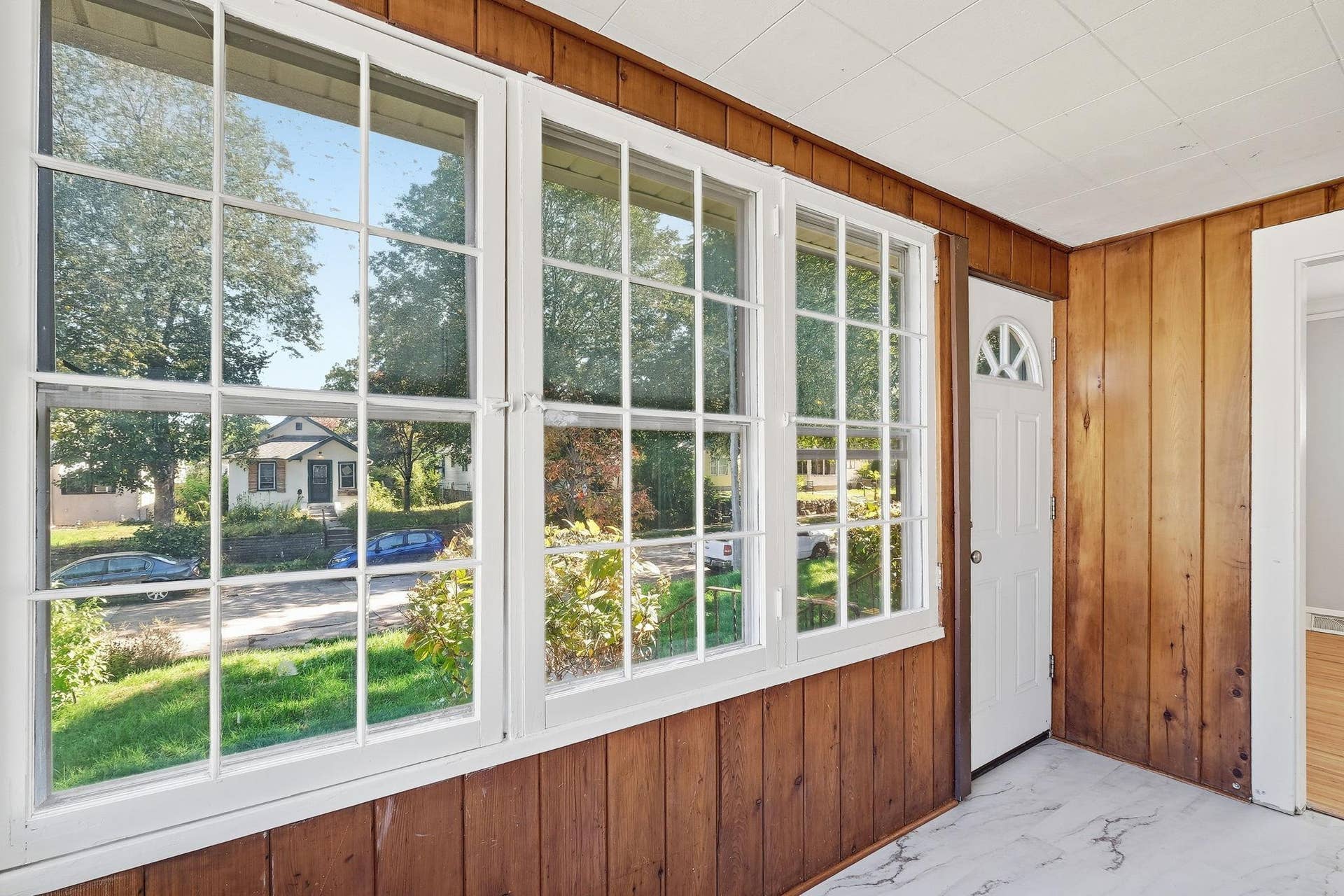 4417 Russell Avenue N, 79, Minneapolis, MN 55412 8-web-or-mls-4417_Russell_Ave_N_Minneapolis_MN_55412_008.jpg