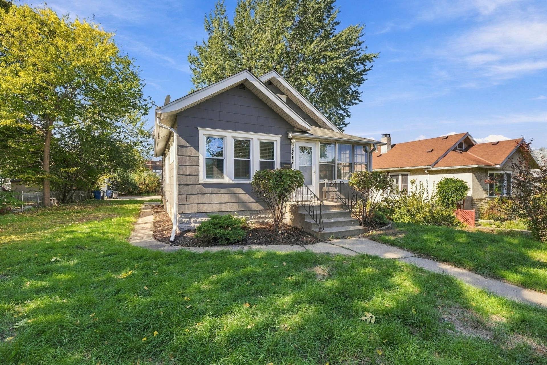 4417 Russell Avenue N, 79, Minneapolis, MN 55412 2-web-or-mls-4417_Russell_Ave_N_Minneapolis_MN_55412_006.jpg
