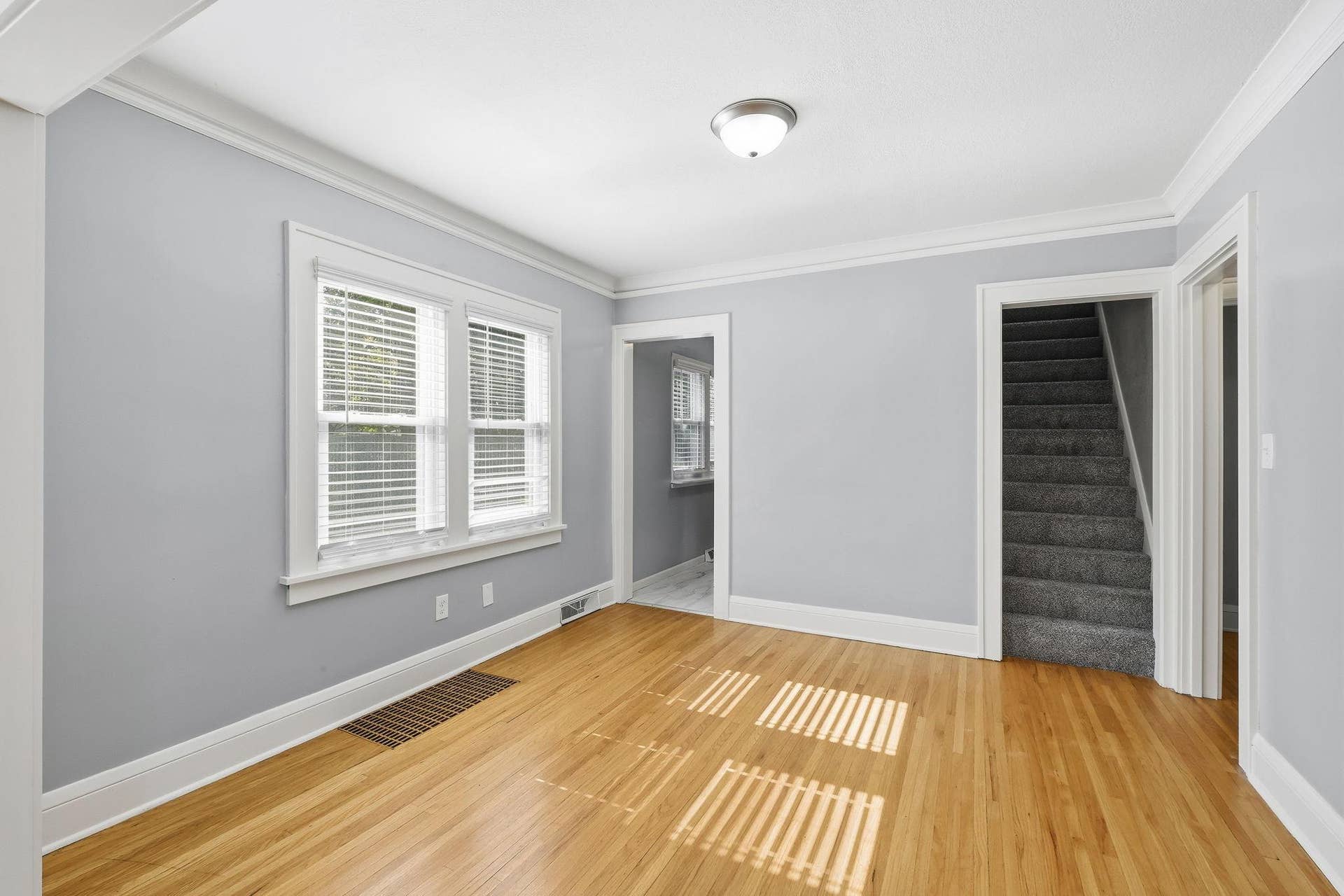 4417 Russell Avenue N, 79, Minneapolis, MN 55412 14-web-or-mls-4417_Russell_Ave_N_Minneapolis_MN_55412_014.jpg