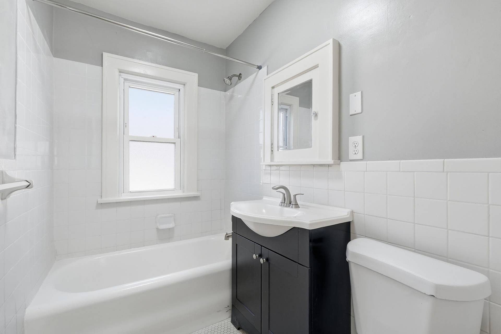 4417 Russell Avenue N, 79, Minneapolis, MN 55412 23-web-or-mls-4417_Russell_Ave_N_Minneapolis_MN_55412_023.jpg