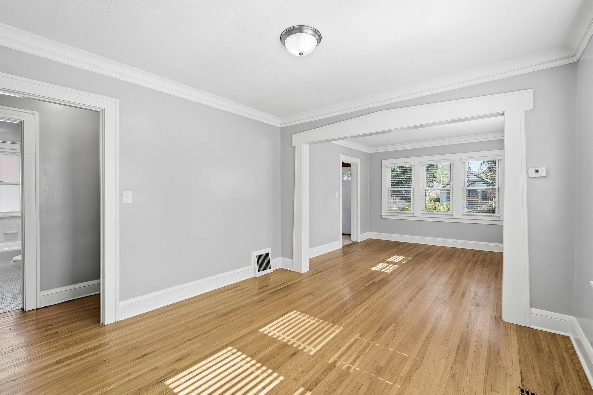 4417 Russell Avenue N, 79, Minneapolis, MN 55412 15-web-or-mls-4417_Russell_Ave_N_Minneapolis_MN_55412_015.jpg