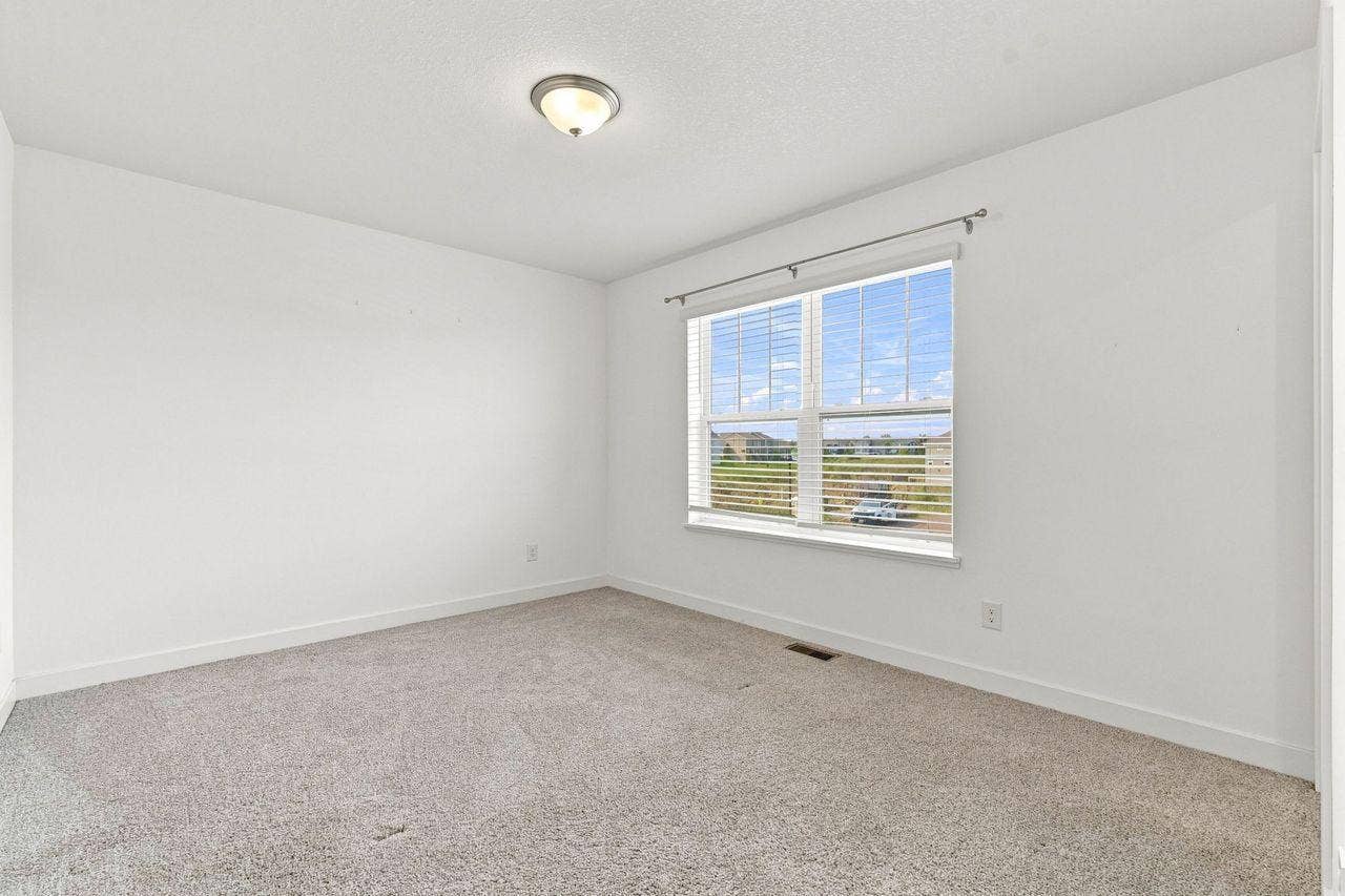 16197 Europa Avenue N, Hugo, MN 55038 4 bedrooms on upper level