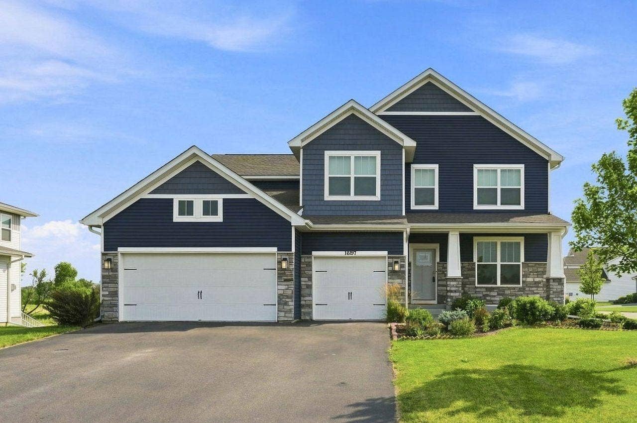 16197 Europa Avenue N, Hugo, MN 55038 Welcome home to 16197 Europa