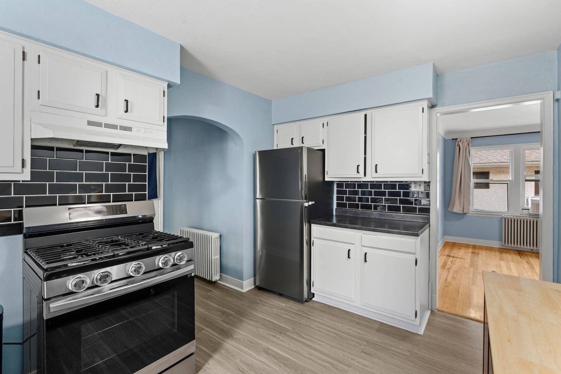 261 Robie Street W, 104, Saint Paul, MN 55107 18-web-or-mls-261 W Robie St 1-18.jpg