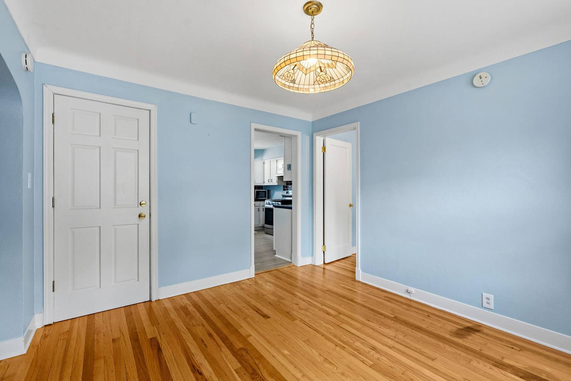 261 Robie Street W, 104, Saint Paul, MN 55107 12-web-or-mls-261 W Robie St 1-12.jpg