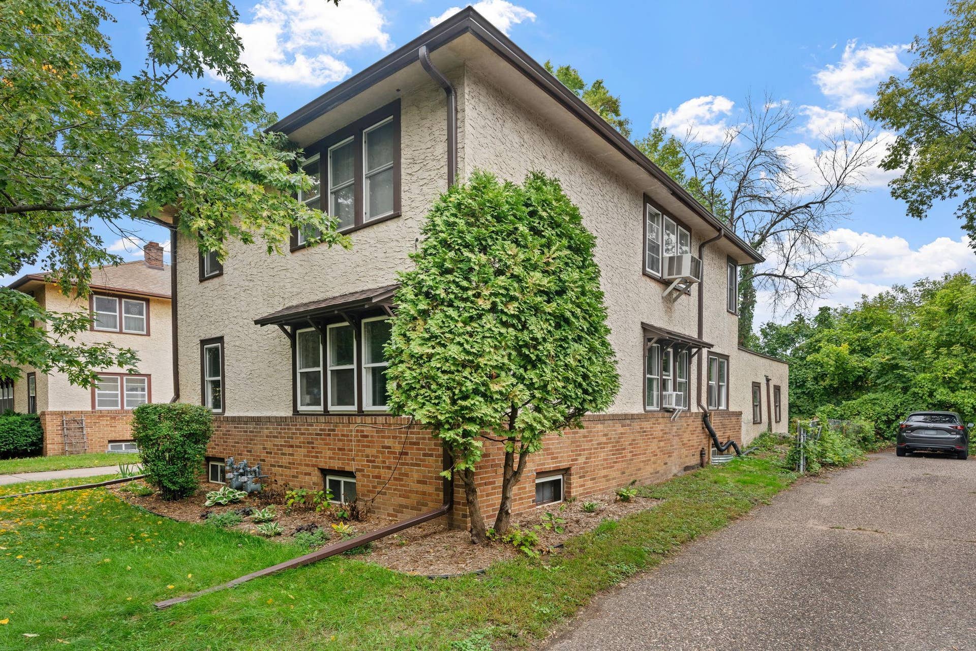 261 Robie Street W, 104, Saint Paul, MN 55107 5-web-or-mls-261 W Robie St 1-5.jpg