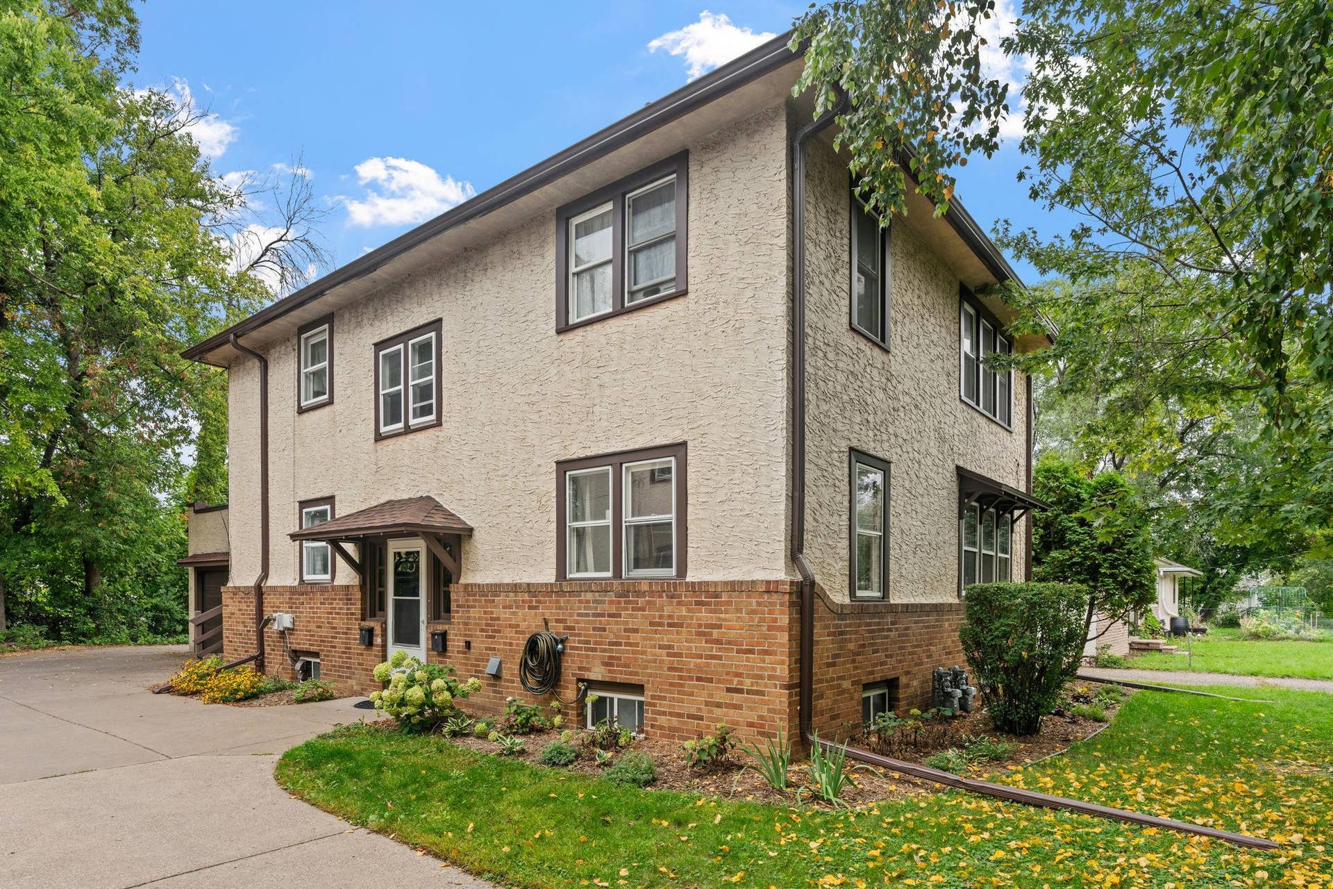 261 Robie Street W, 104, Saint Paul, MN 55107 3-web-or-mls-261 W Robie St 1-3.jpg