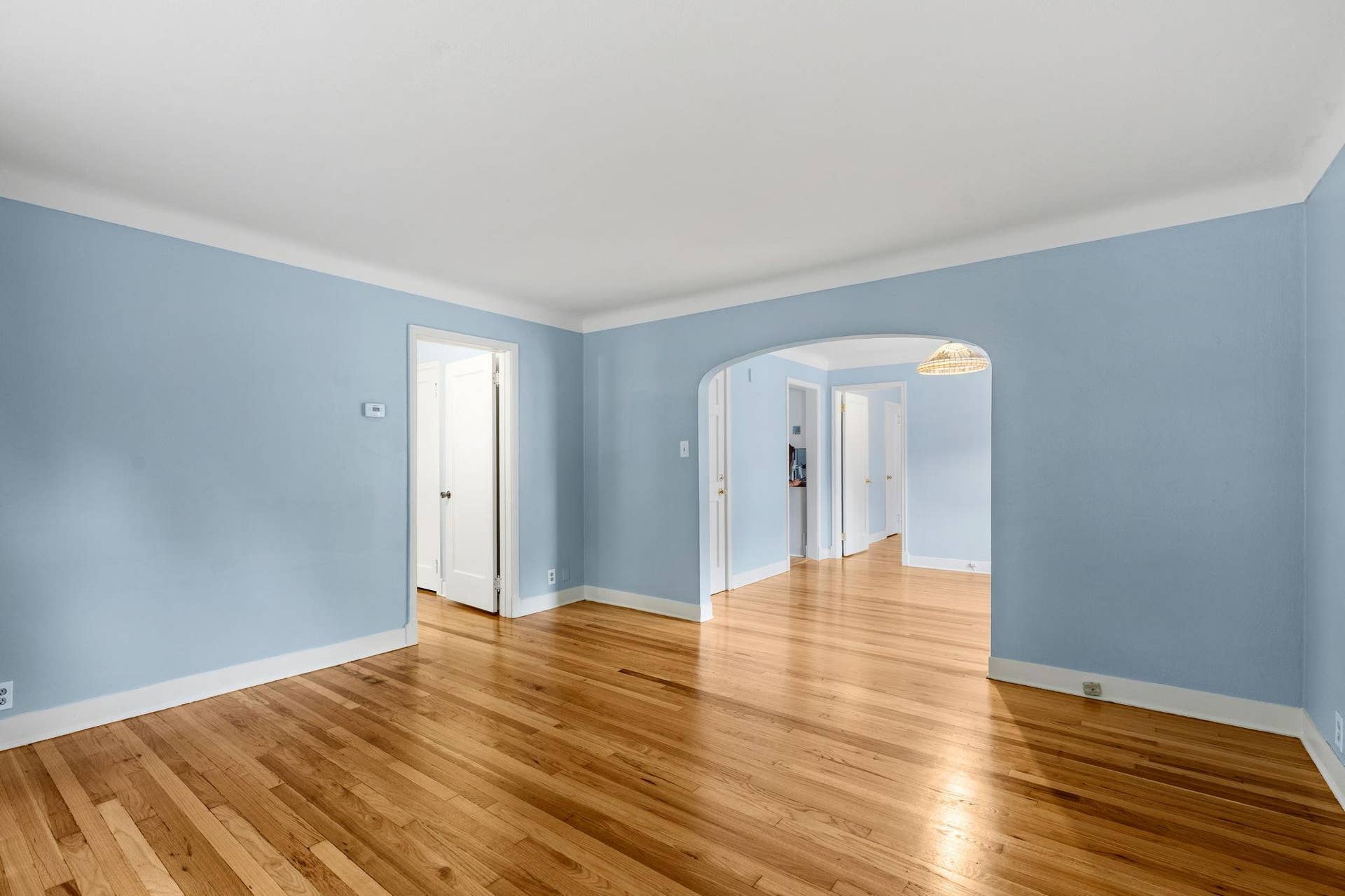 261 Robie Street W, 104, Saint Paul, MN 55107 11-web-or-mls-261 W Robie St 1-11.jpg