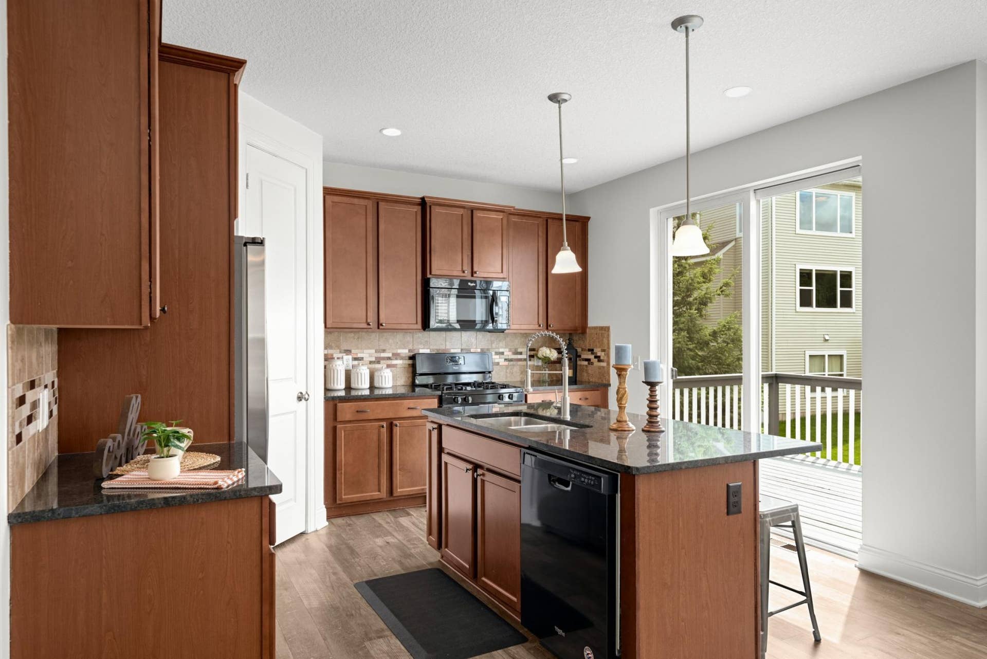 11779 Harvest Path, Woodbury, MN 55129