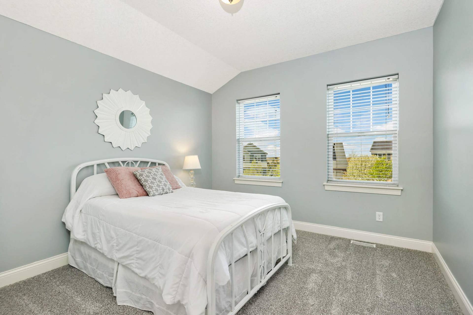 11779 Harvest Path, Woodbury, MN 55129