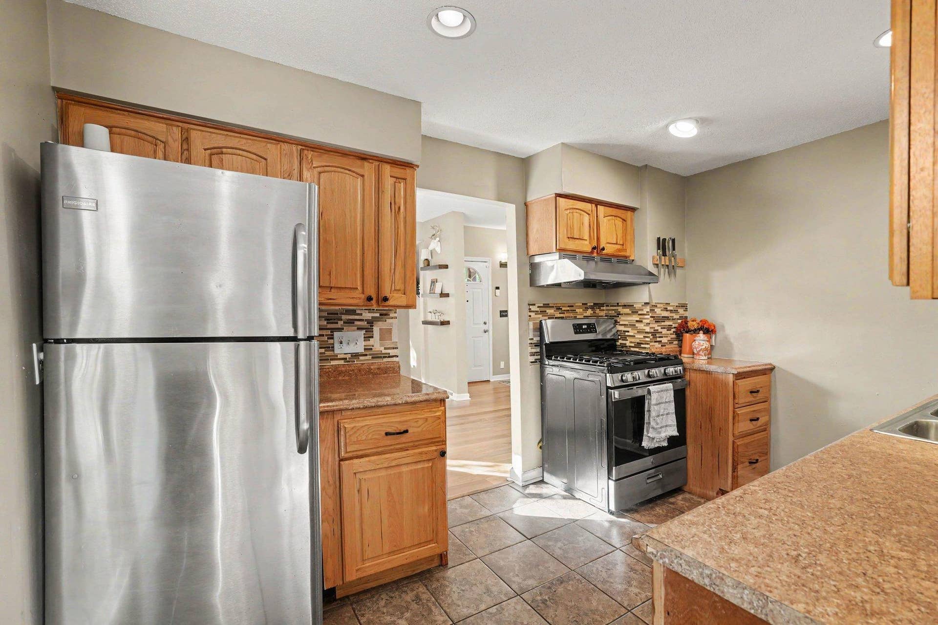 3905 Cedar Avenue S, 73, Minneapolis, MN 55407 Kitchen