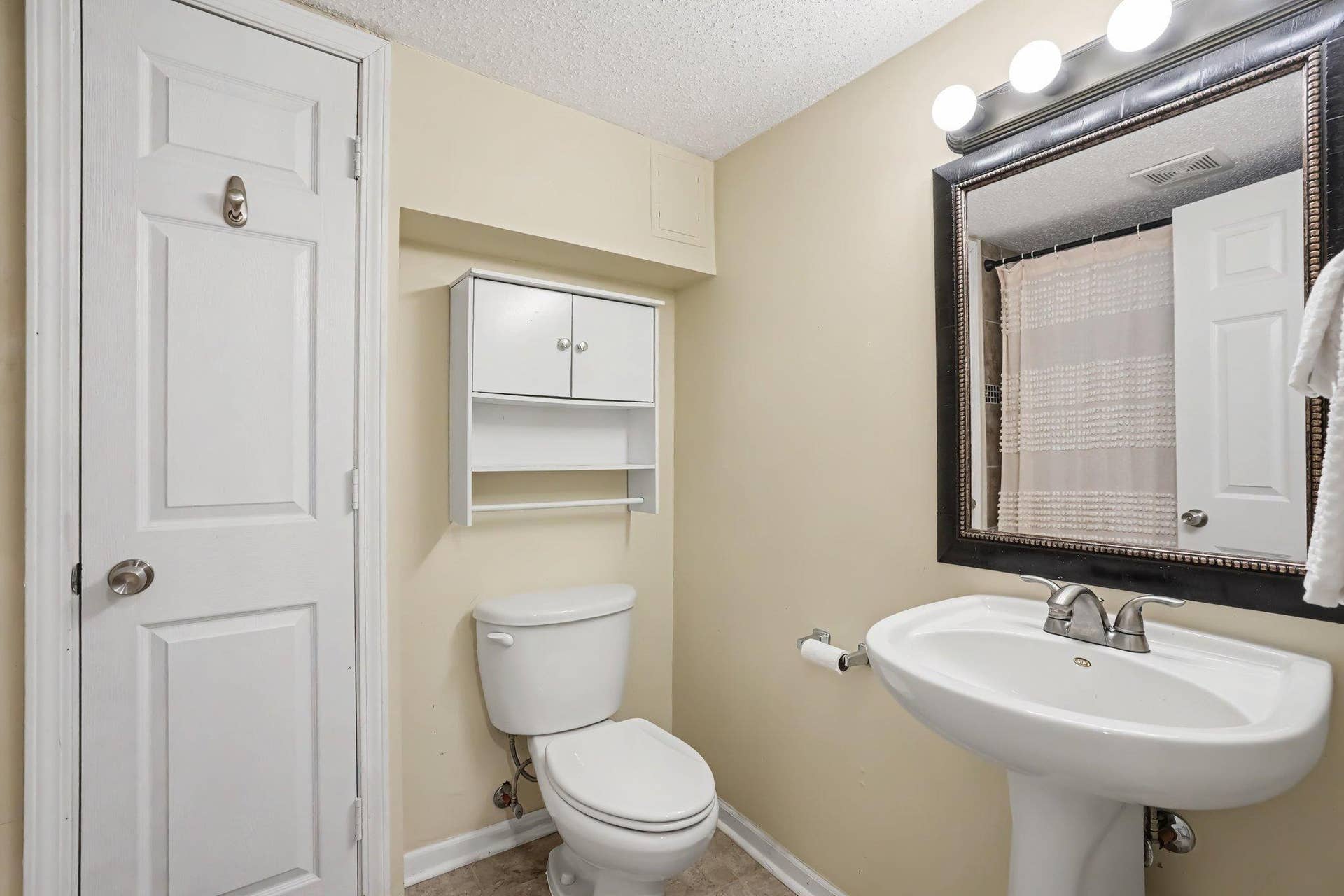 3905 Cedar Avenue S, 73, Minneapolis, MN 55407 Basement Full Bath