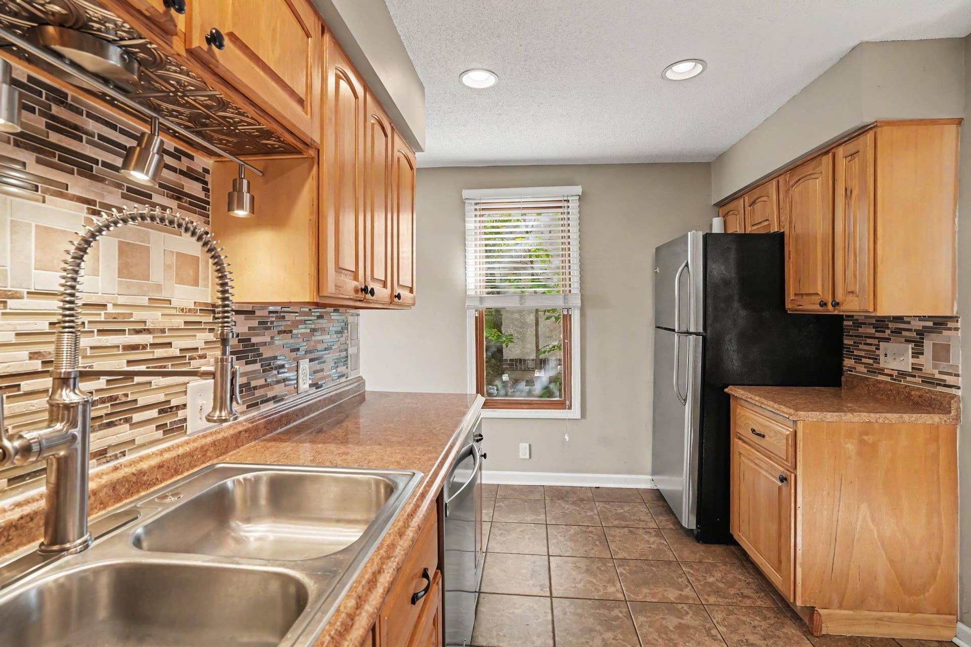 3905 Cedar Avenue S, 73, Minneapolis, MN 55407 Kitchen