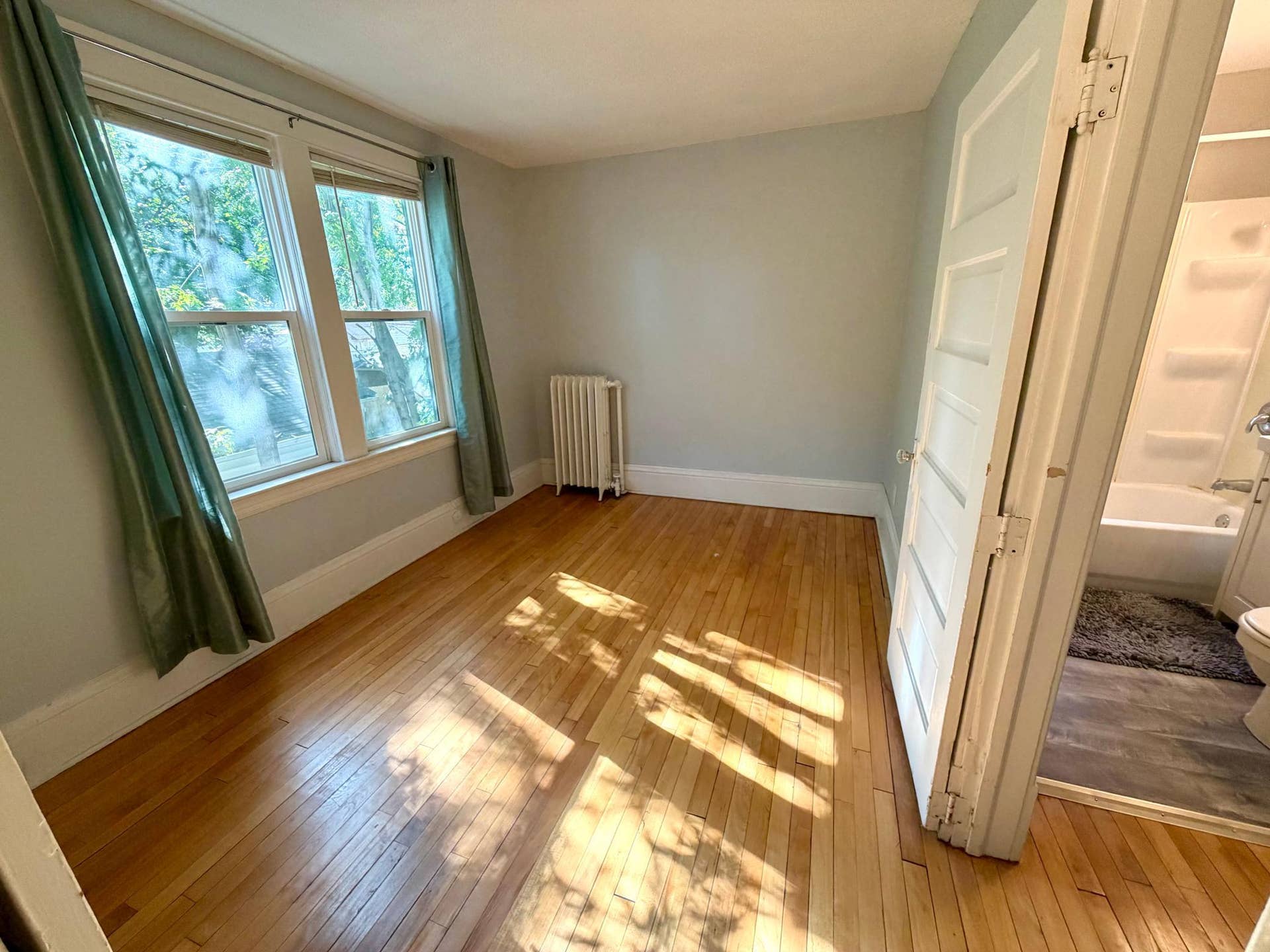 3735 Girard Avenue N, 27, Minneapolis, MN 55412 Second bedroom