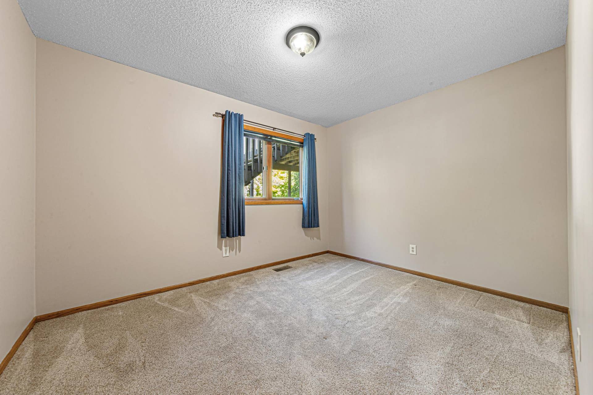 1728 Greenhaven Lane NE, Owatonna, MN 55060 9h9a9108.jpg