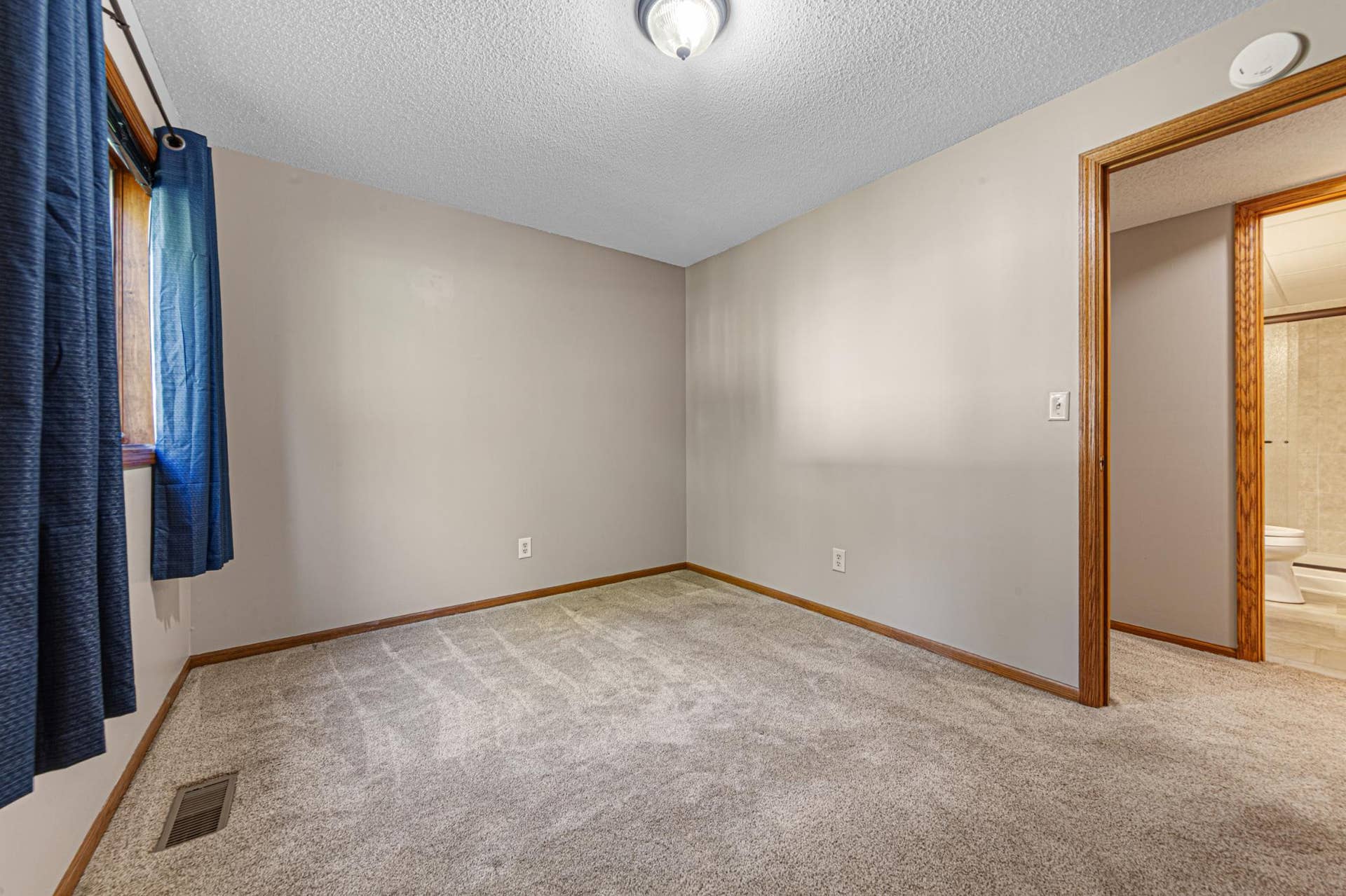 1728 Greenhaven Lane NE, Owatonna, MN 55060 9h9a9113.jpg