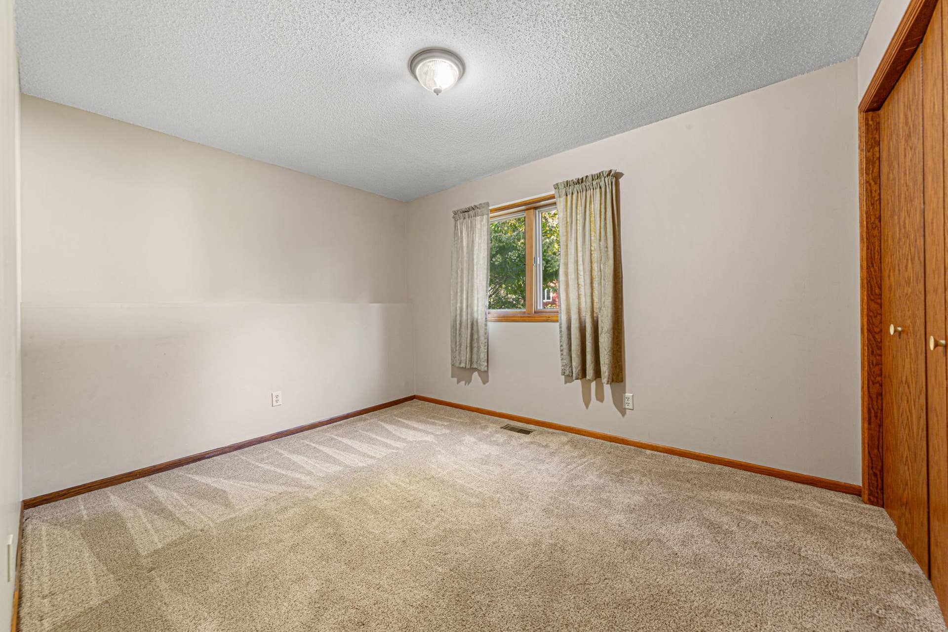 1728 Greenhaven Lane NE, Owatonna, MN 55060 9h9a9123.jpg