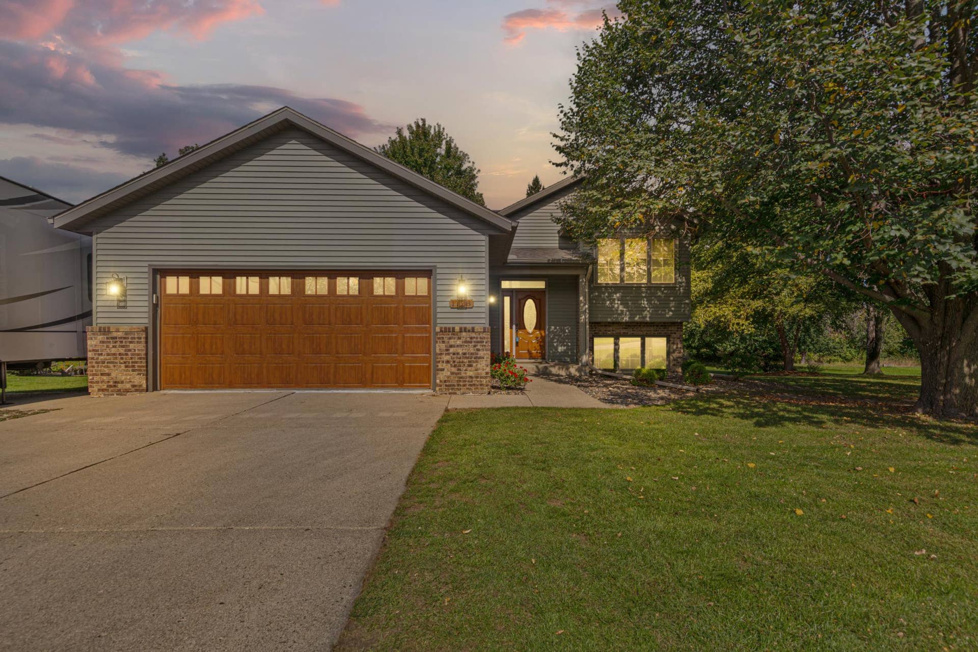 1728 Greenhaven Lane NE, Owatonna, MN 55060 9h9a9146 copy.jpg