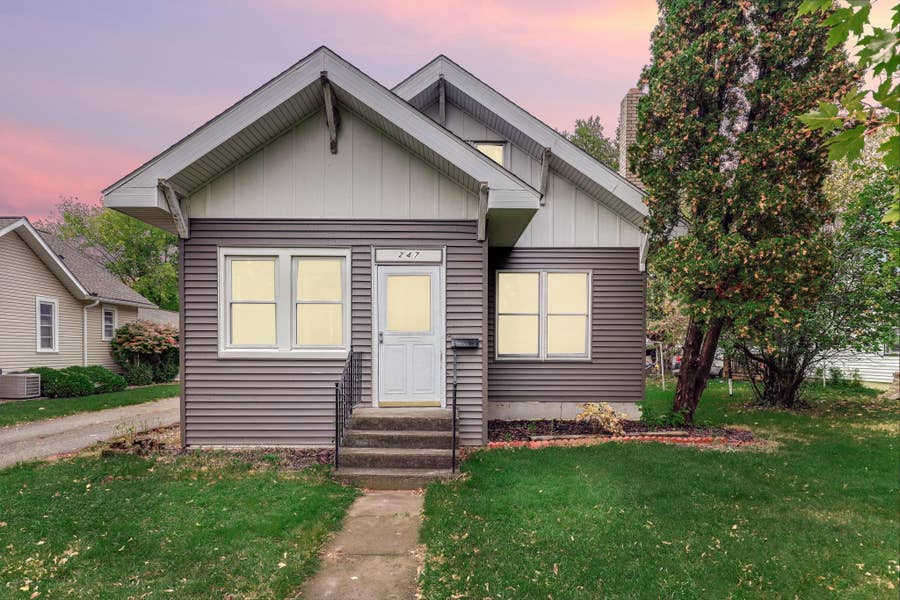 Property photo for 247 W 6th Street, New Richmond, WI