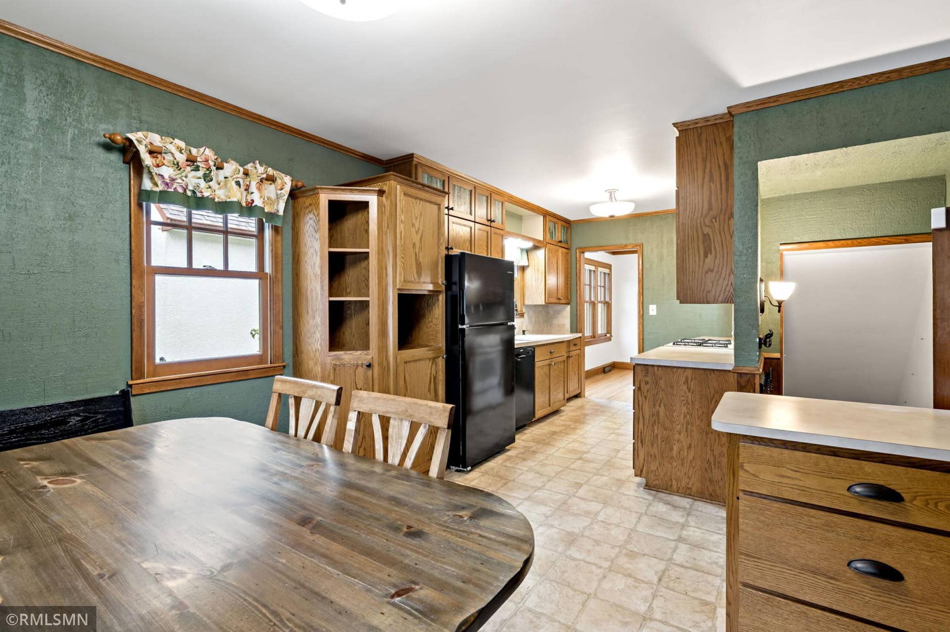 844 Winslow Avenue, 104, Saint Paul, MN 55107 22-web-or-mls-844_Winslow_Ave_St_Paul_MN_0032.jpg