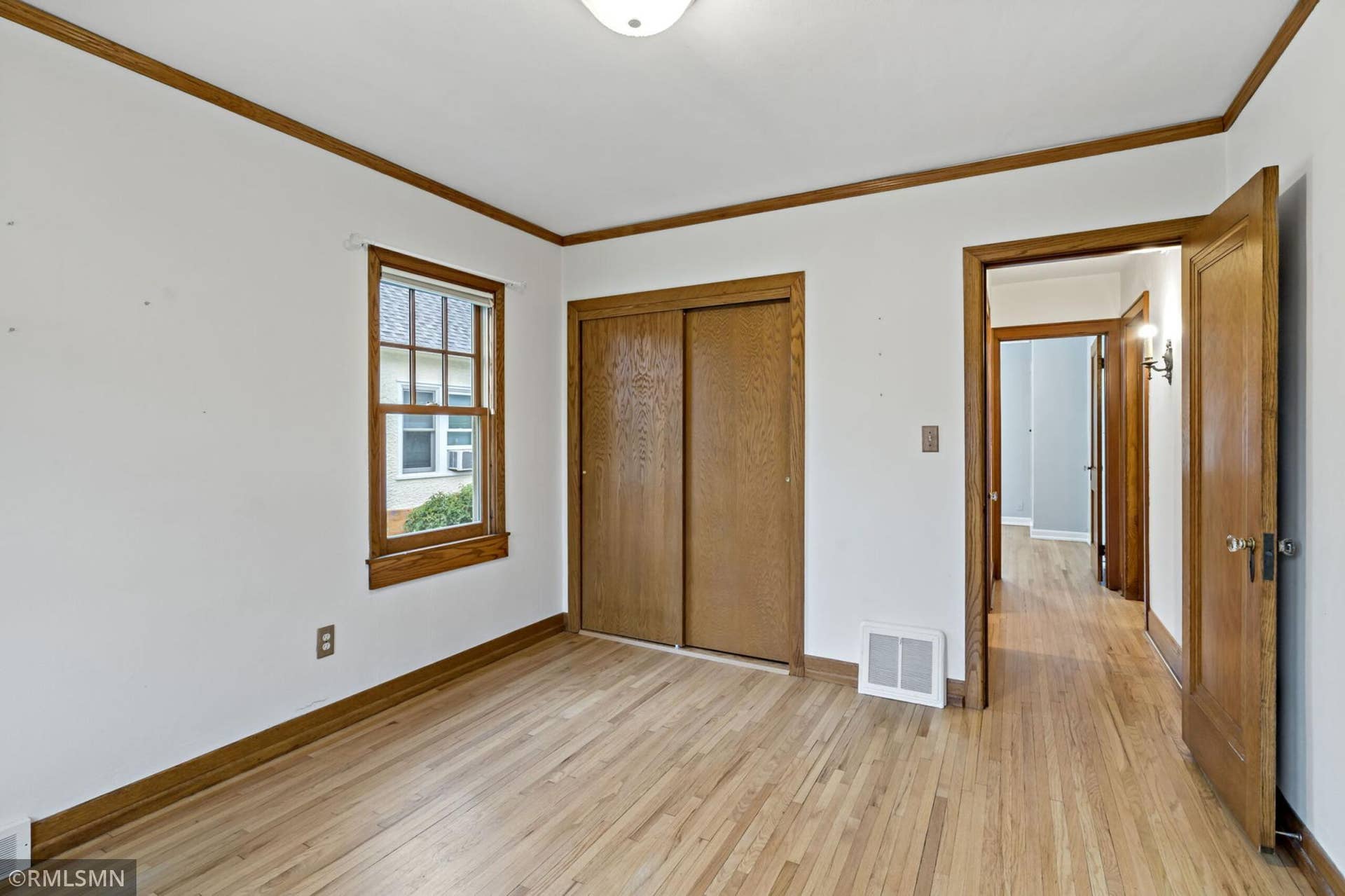 844 Winslow Avenue, 104, Saint Paul, MN 55107 27-web-or-mls-844_Winslow_Ave_St_Paul_MN_0037.jpg