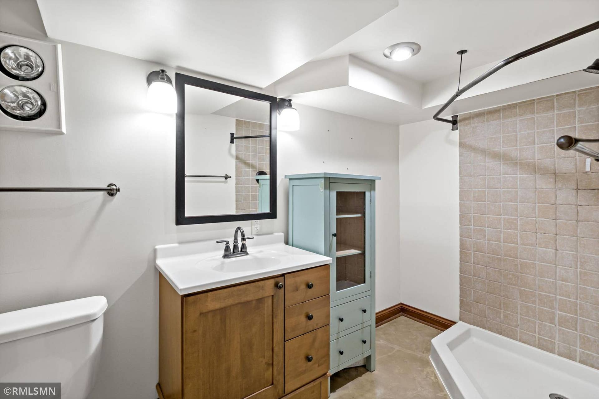 844 Winslow Avenue, 104, Saint Paul, MN 55107 45-web-or-mls-844_Winslow_Ave_St_Paul_MN_0055.jpg