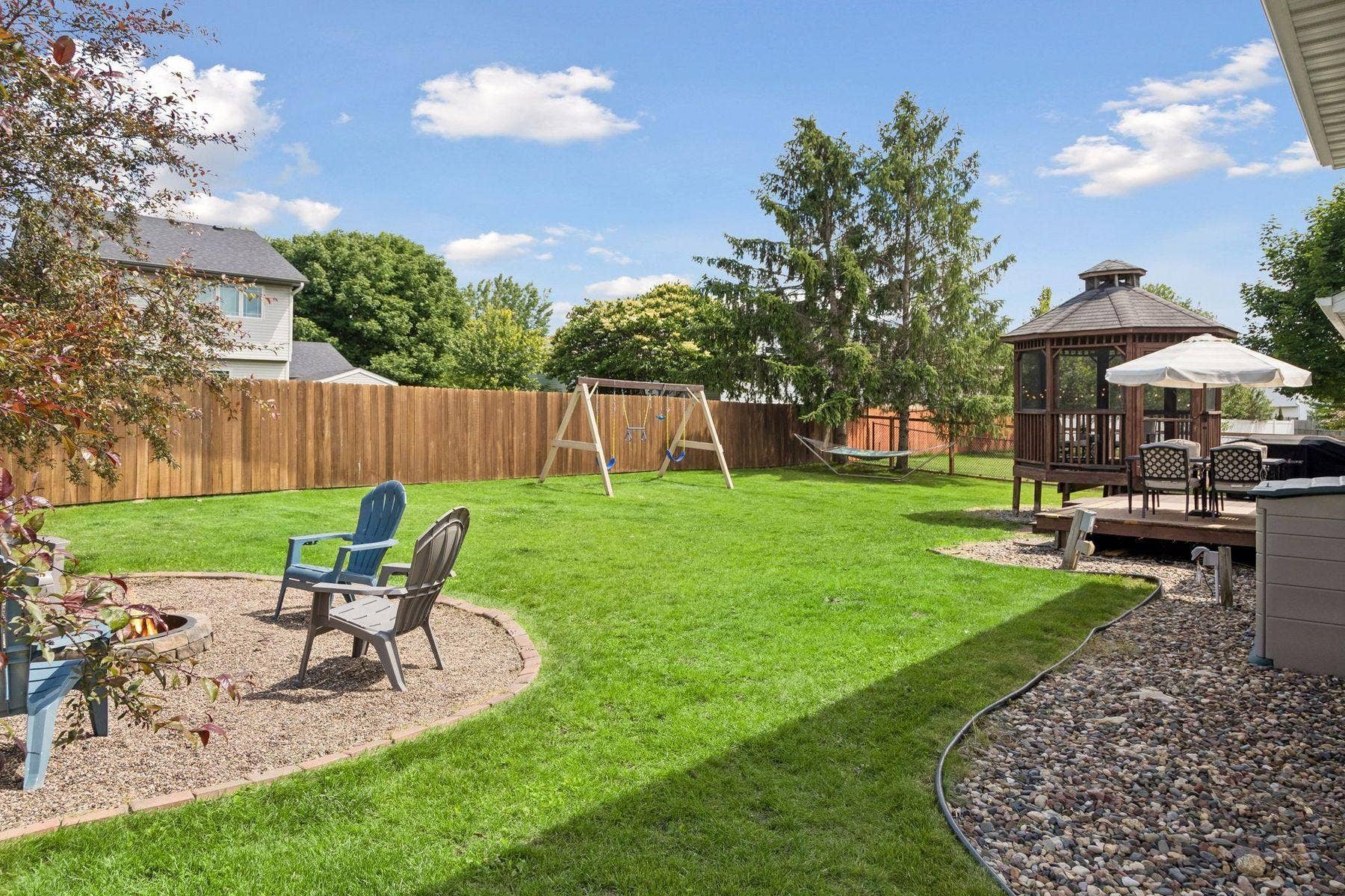 1049 Bonnieview Drive, Woodbury, MN 55129 The yard is fully fenced