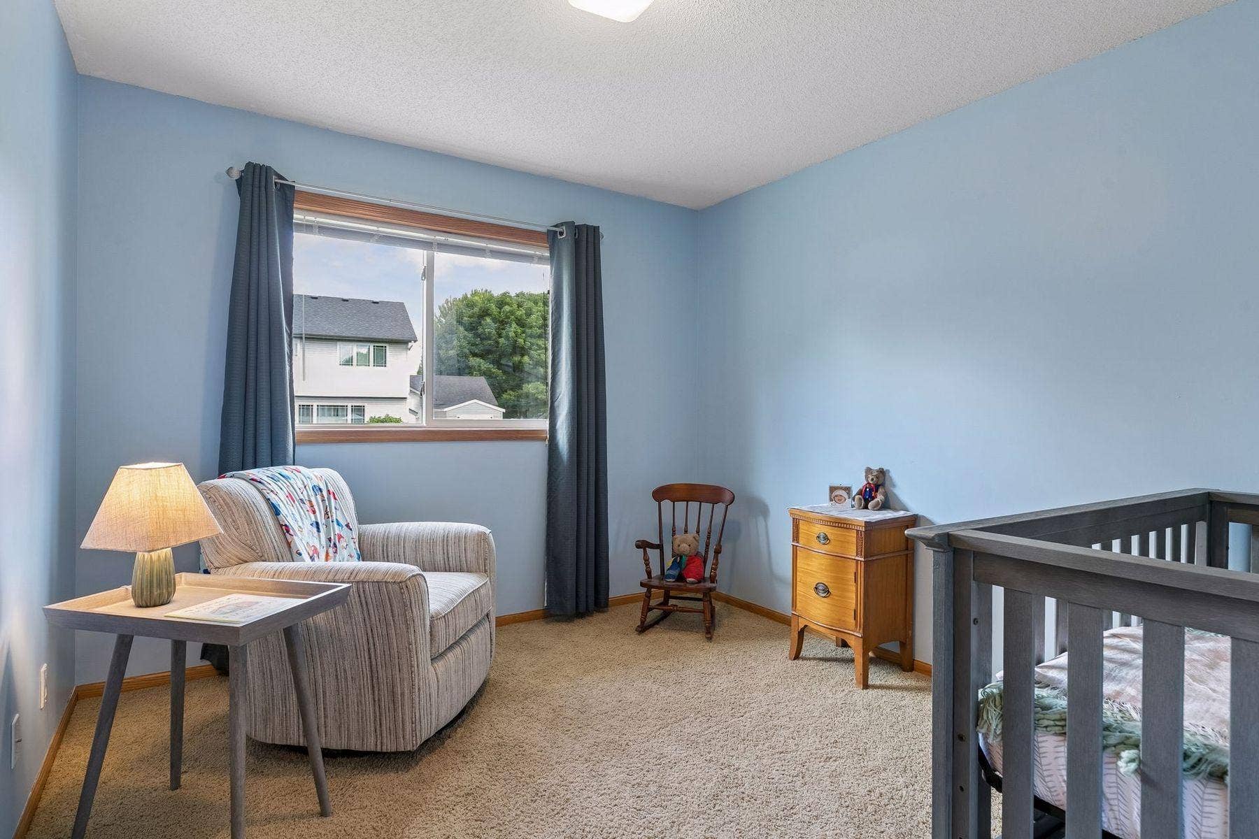 1049 Bonnieview Drive, Woodbury, MN 55129 Third bedroom