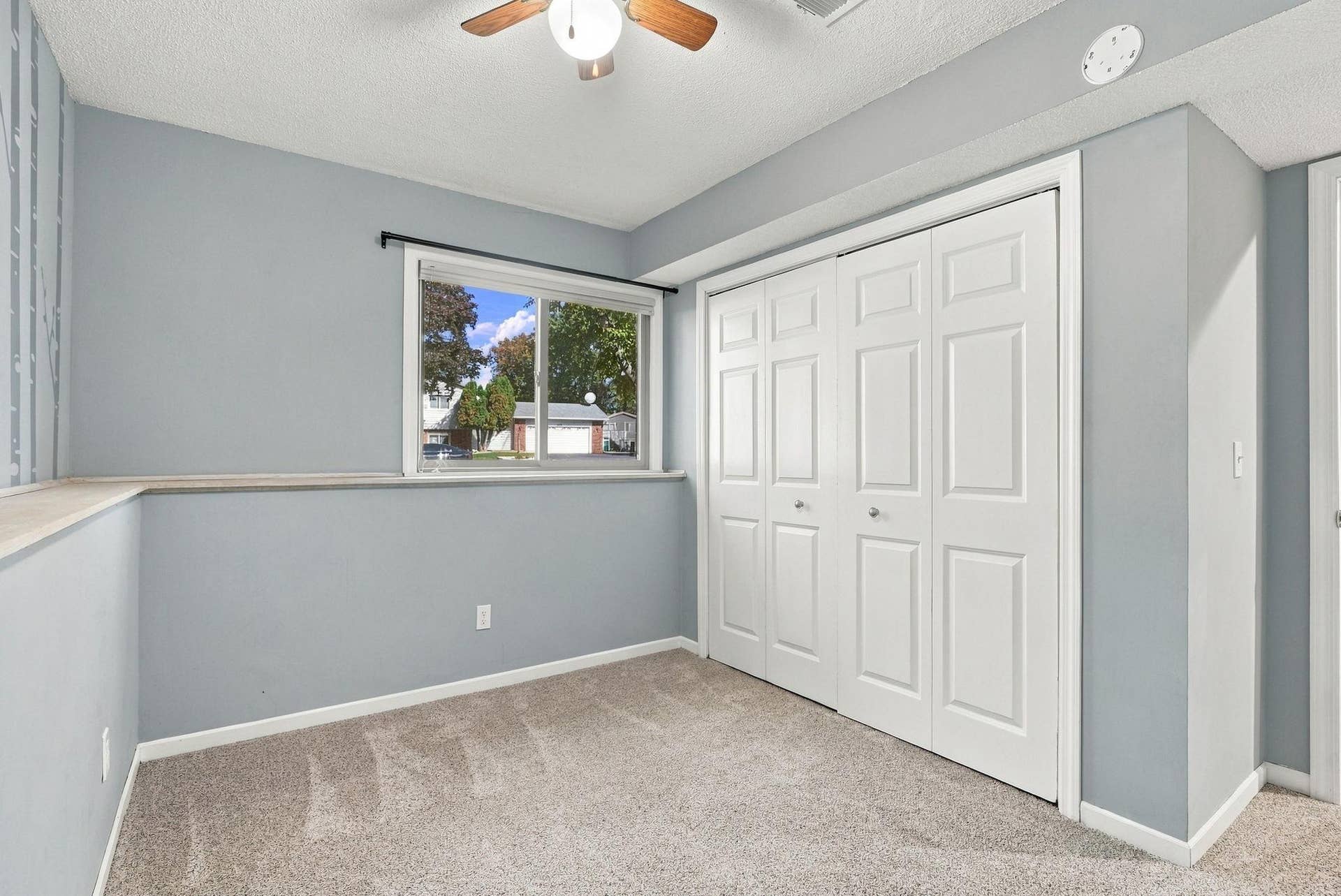 1980 Timber Wolf Trail N, Eagan, MN 55122 Bedroom 3 (2).jpg