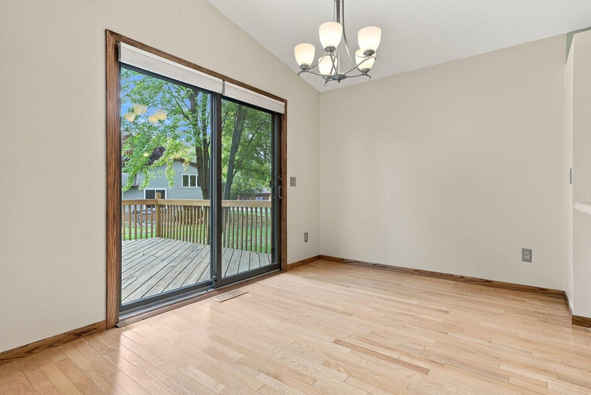 1980 Timber Wolf Trail N, Eagan, MN 55122 Dining.jpg