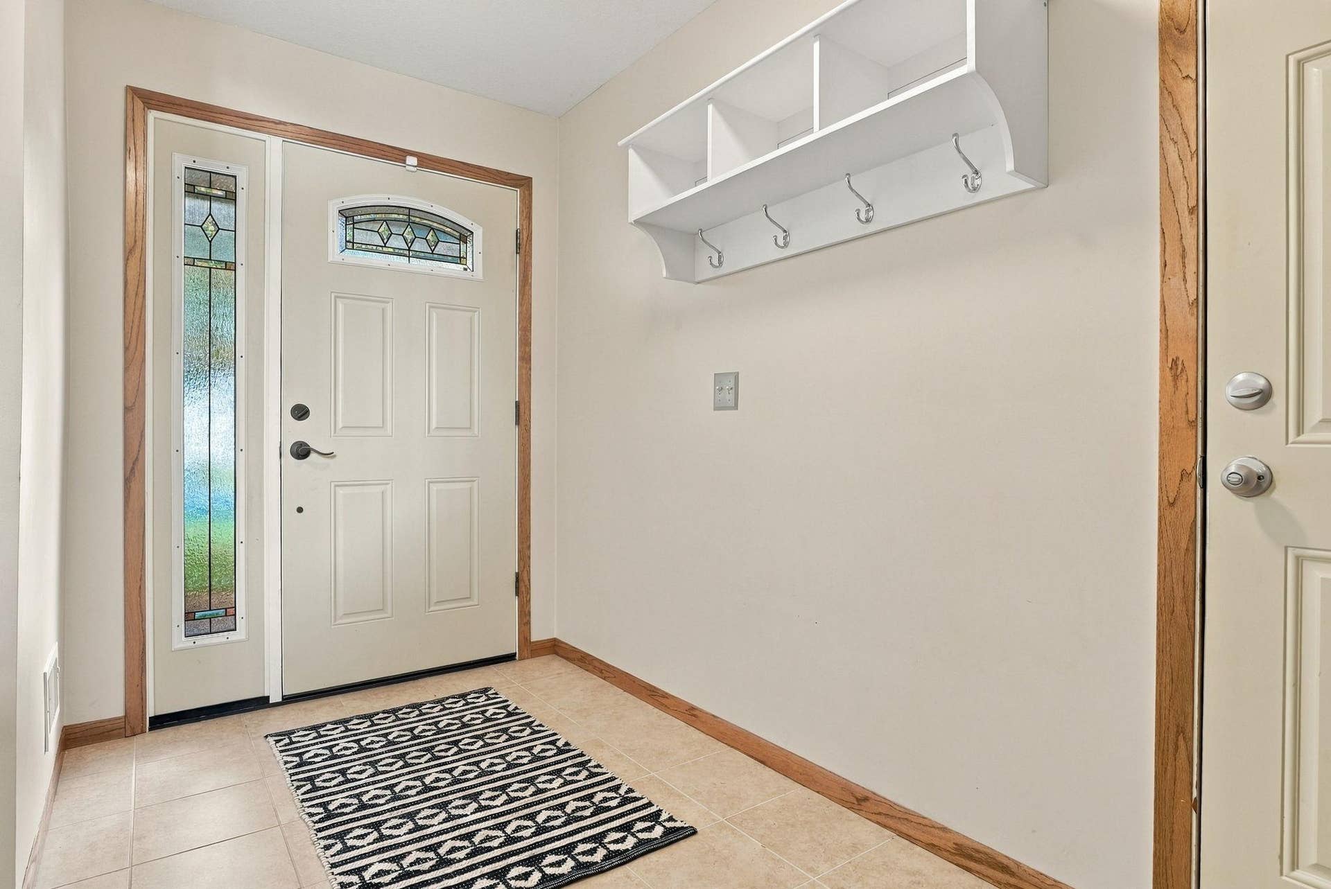1980 Timber Wolf Trail N, Eagan, MN 55122 Front Entry.jpg