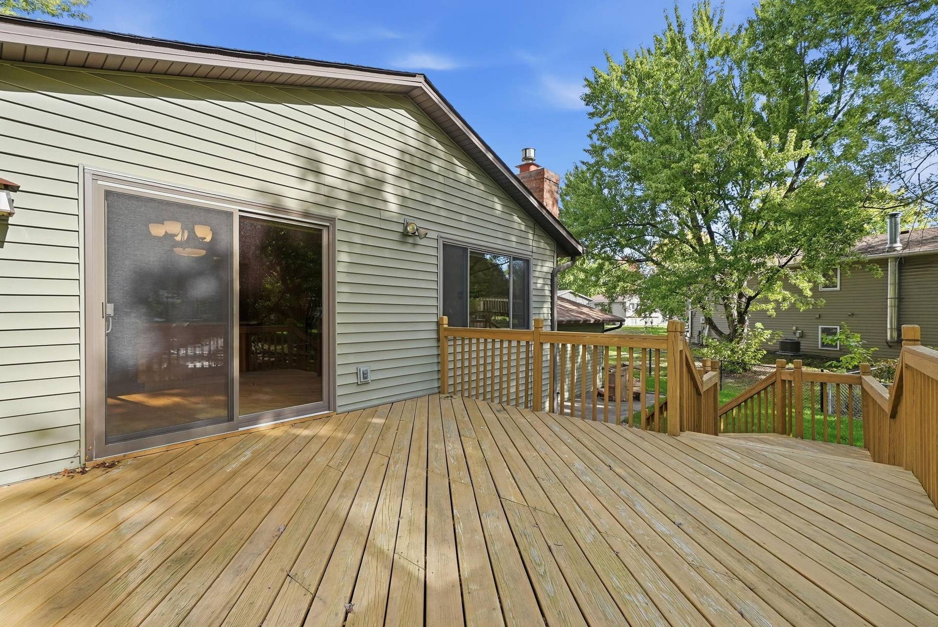 1980 Timber Wolf Trail N, Eagan, MN 55122 Deck2.jpg