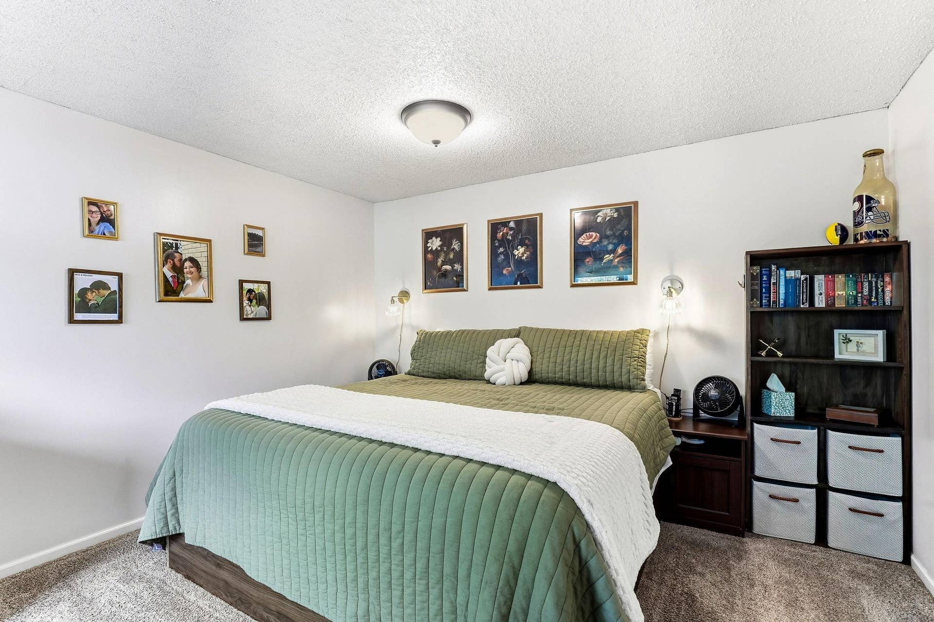 1480 Granada Avenue N, Oakdale, MN 55128