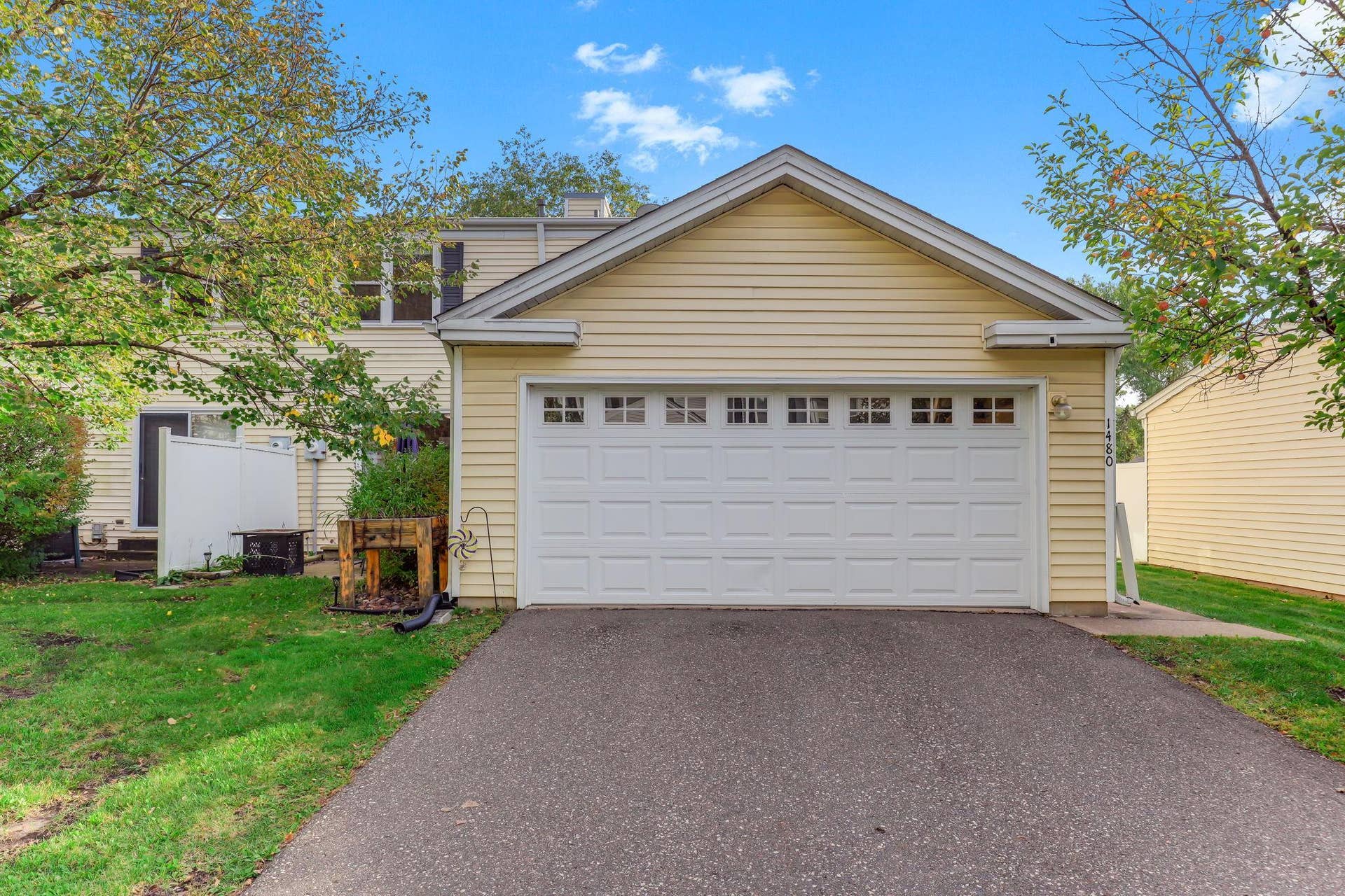 End-unit location with the added bonus of a private 2-Car Garagean especially nice find in this price range.