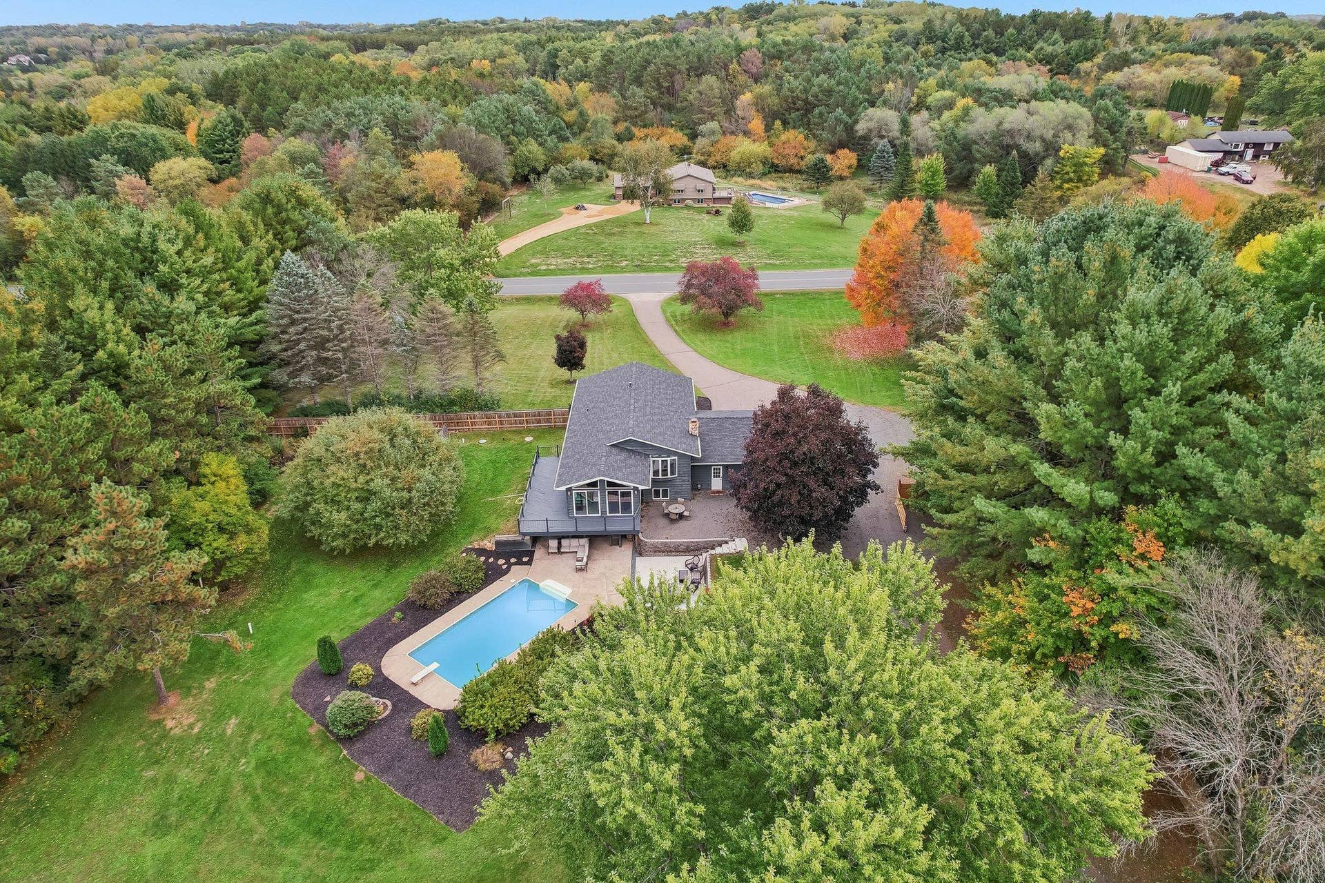 1252 Rolling Hills Trail, Hudson, WI 54016 5-web-or-mls-Rolling Hills Trl-S0210-069r.jpg