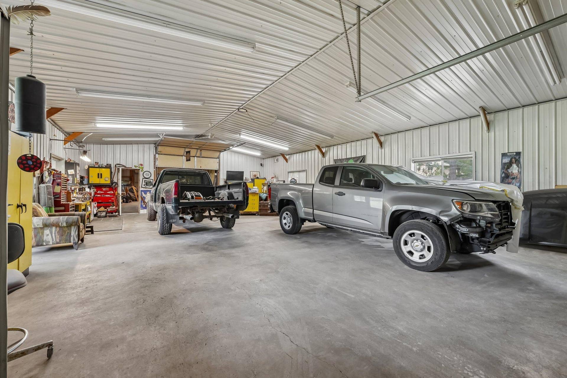 1252 Rolling Hills Trail, Hudson, WI 54016 Insulated heated shop with 7' x 9' overhead door