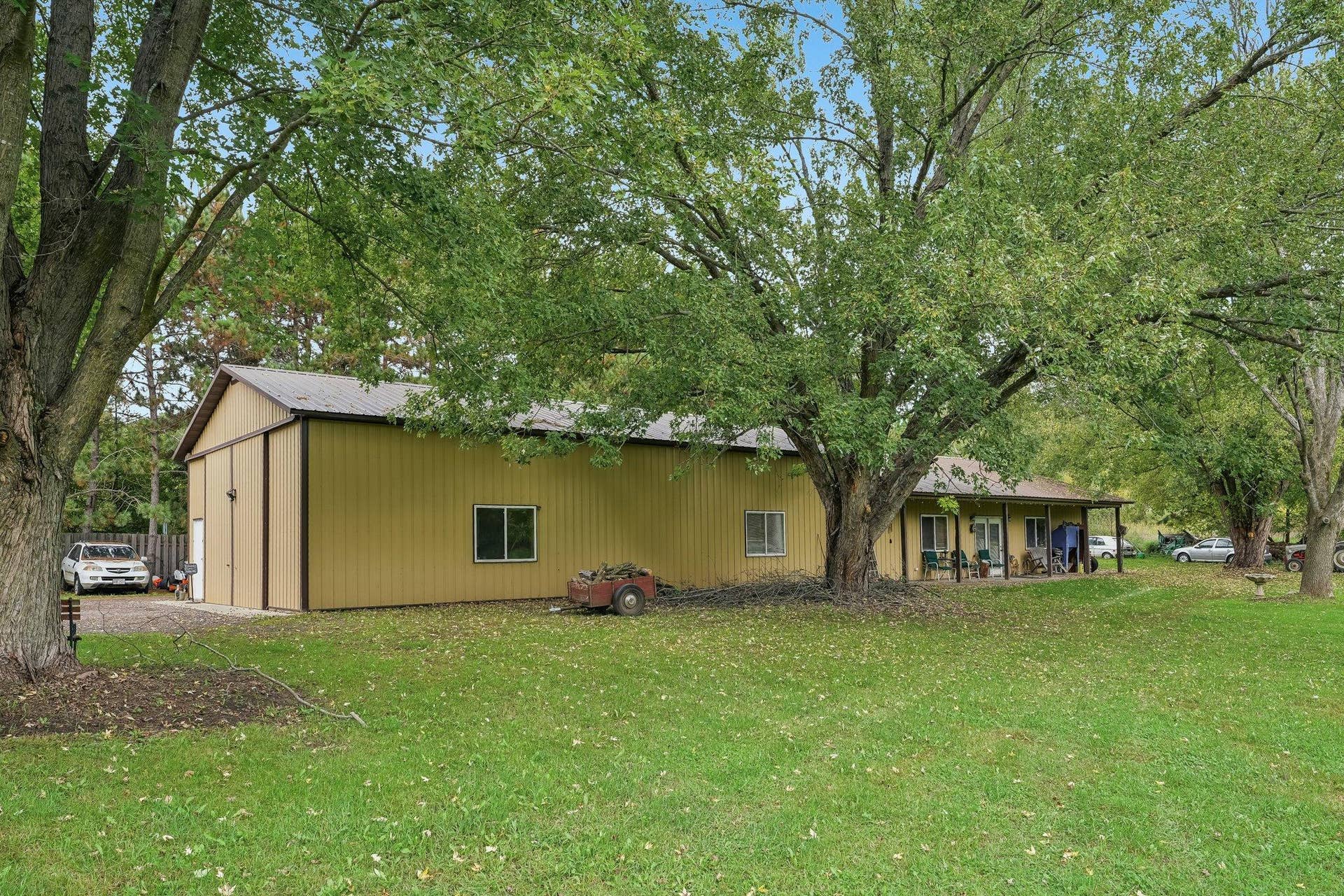 1252 Rolling Hills Trail, Hudson, WI 54016 30 x 99 insulated Pole Shed with heated shop